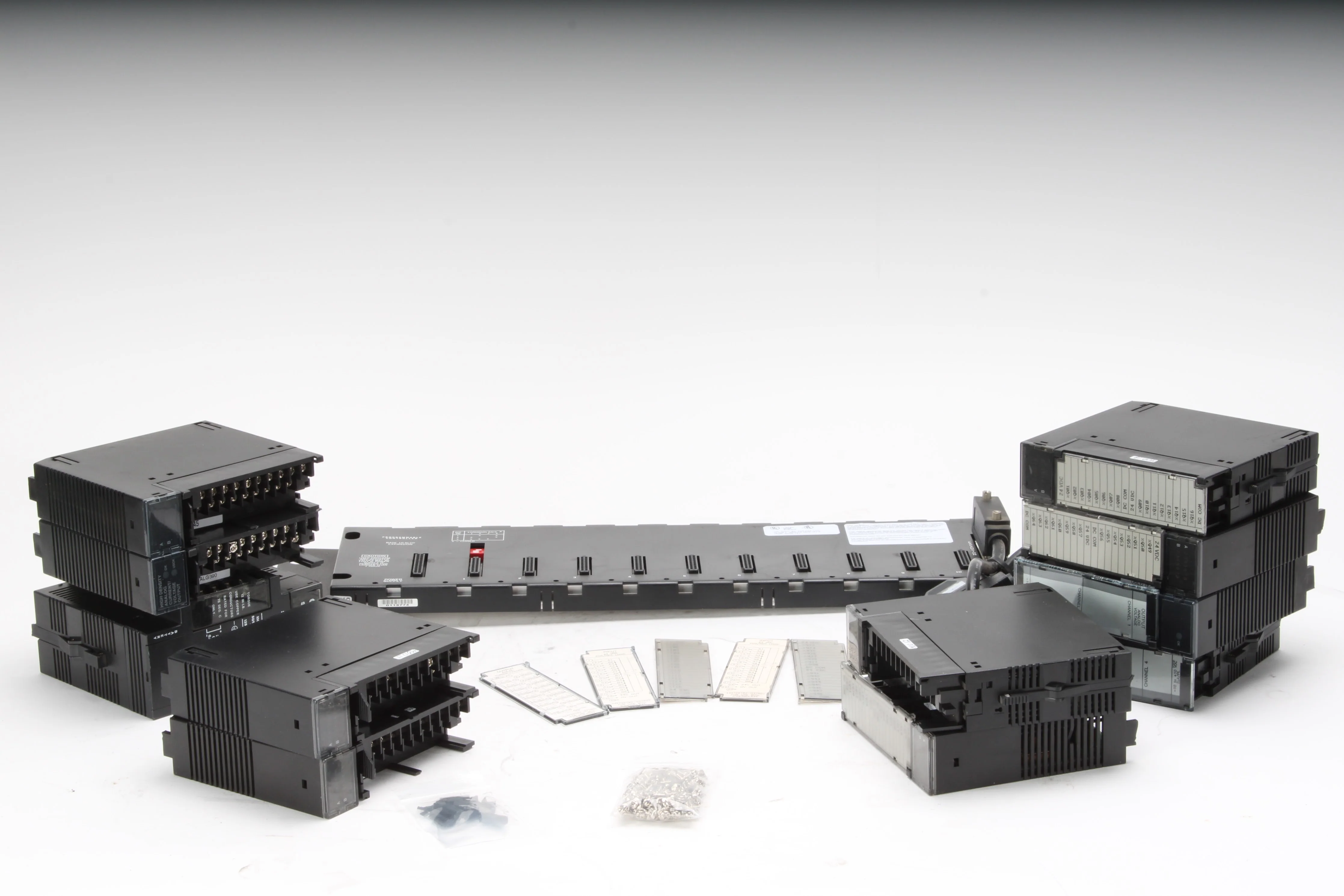 GE Fanuc 90-30 IC693PWR321P 30W Power Supply W/ 10-Slot Base & Modules - AS IS