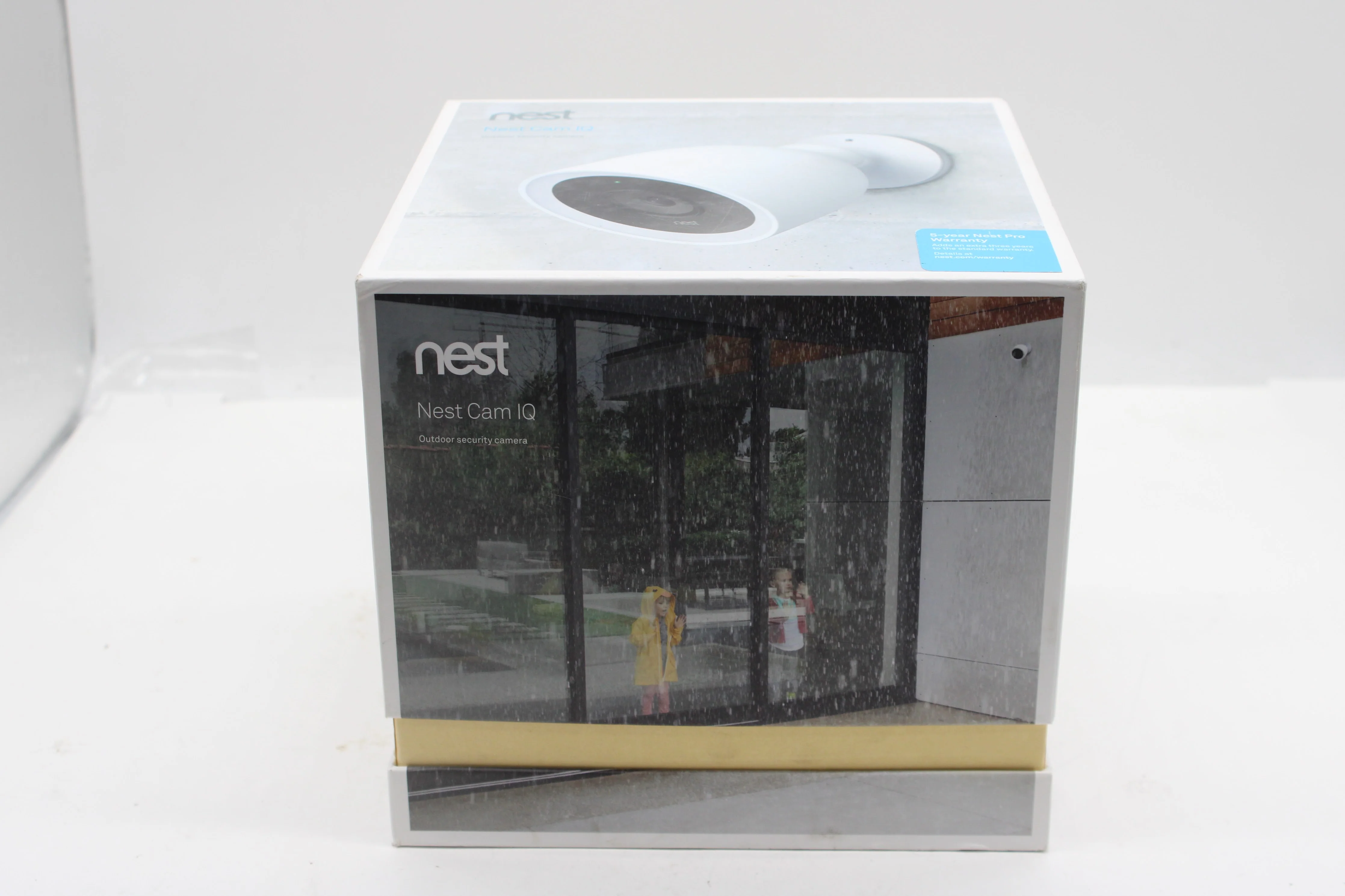 Google Nest NC4101US Cam IQ Outdoor Security Camera With Cable and Accessories - Image 2