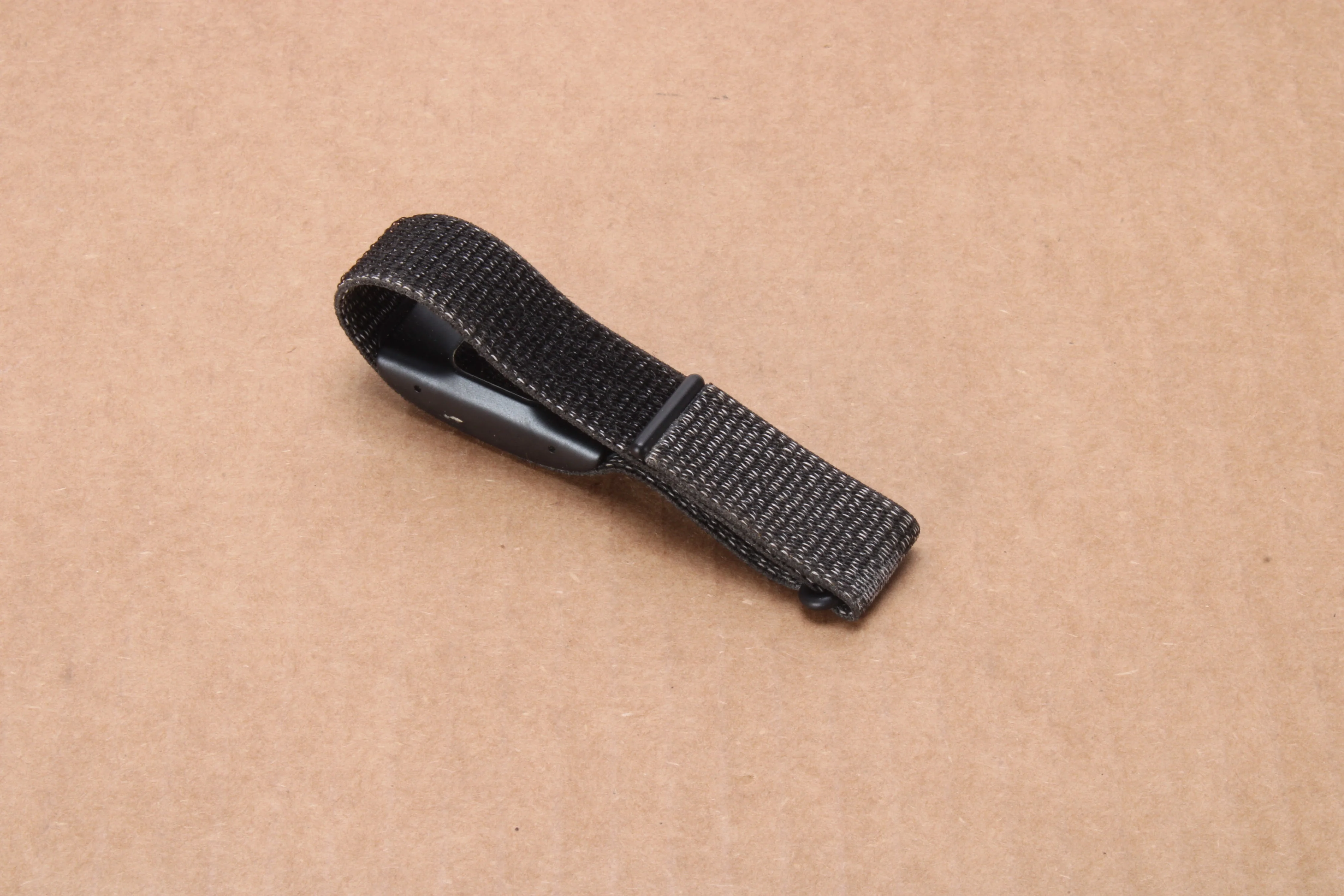 Halo C9X87E Fitness Band Watch Activity Tracker W/ Charging Stand Fair Condition - Image 2