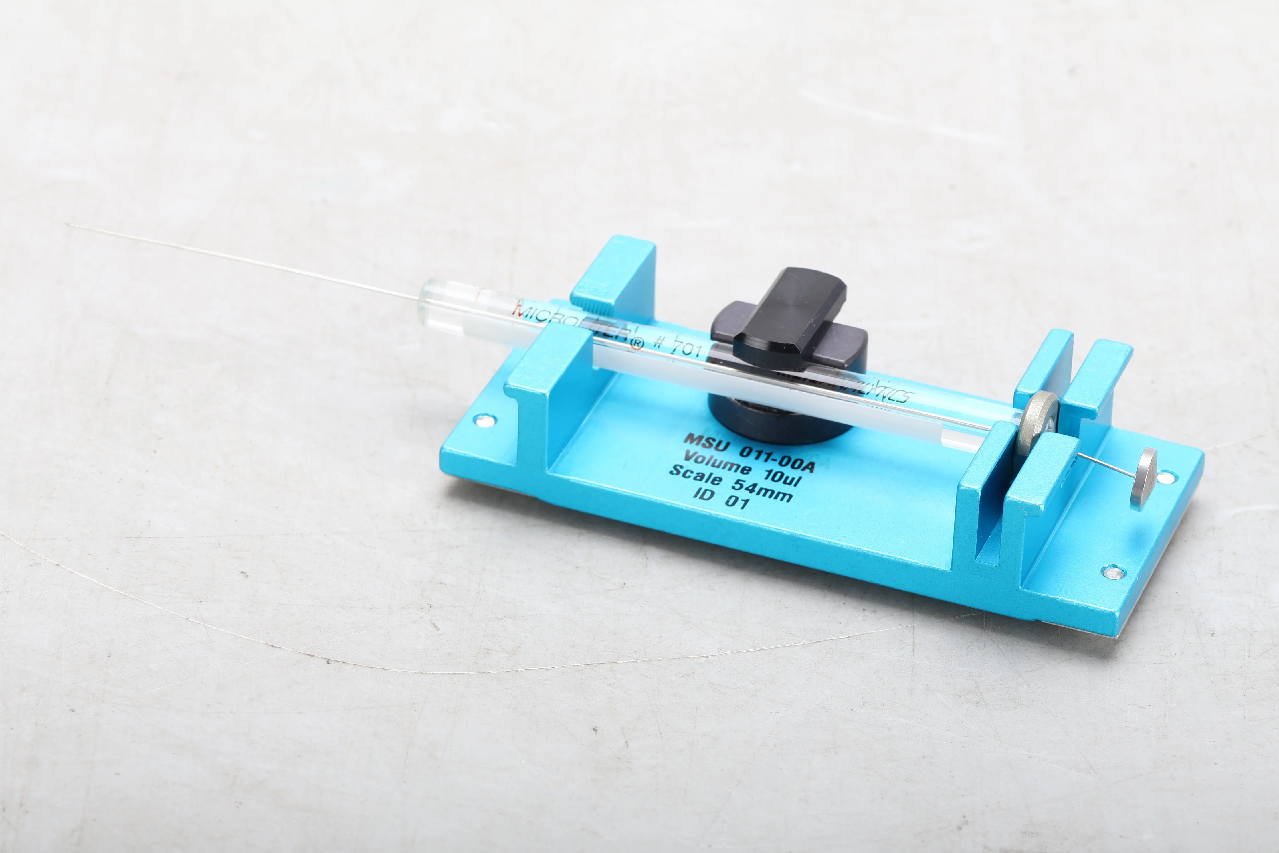 Hamilton 701 Microliter Syringe & CTC Analytics PAL System 10 UL Syringe Adapter