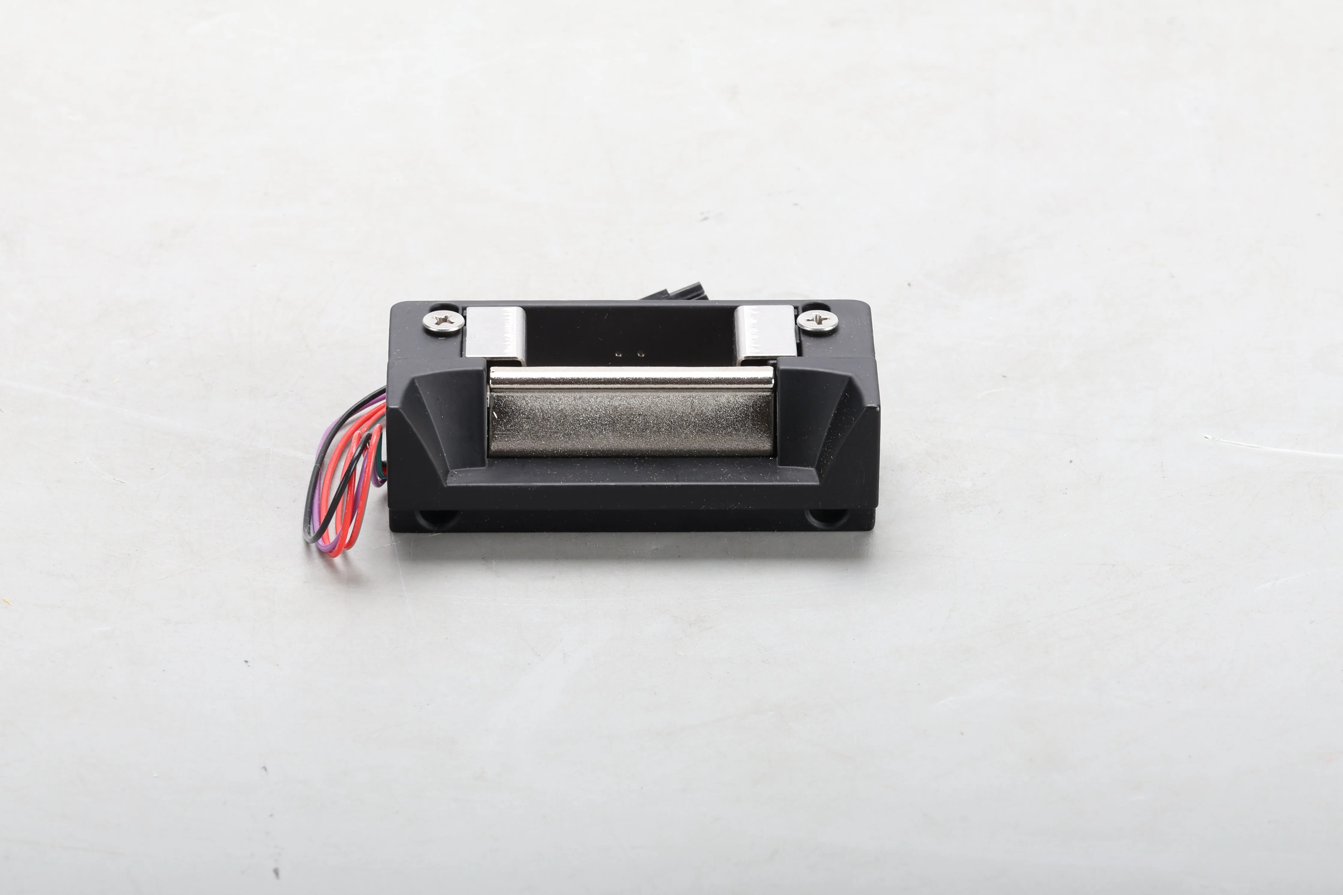 Hes 5200C-12/24D-630 Door Electric Strike with Faceplate With Accessories - Image 5
