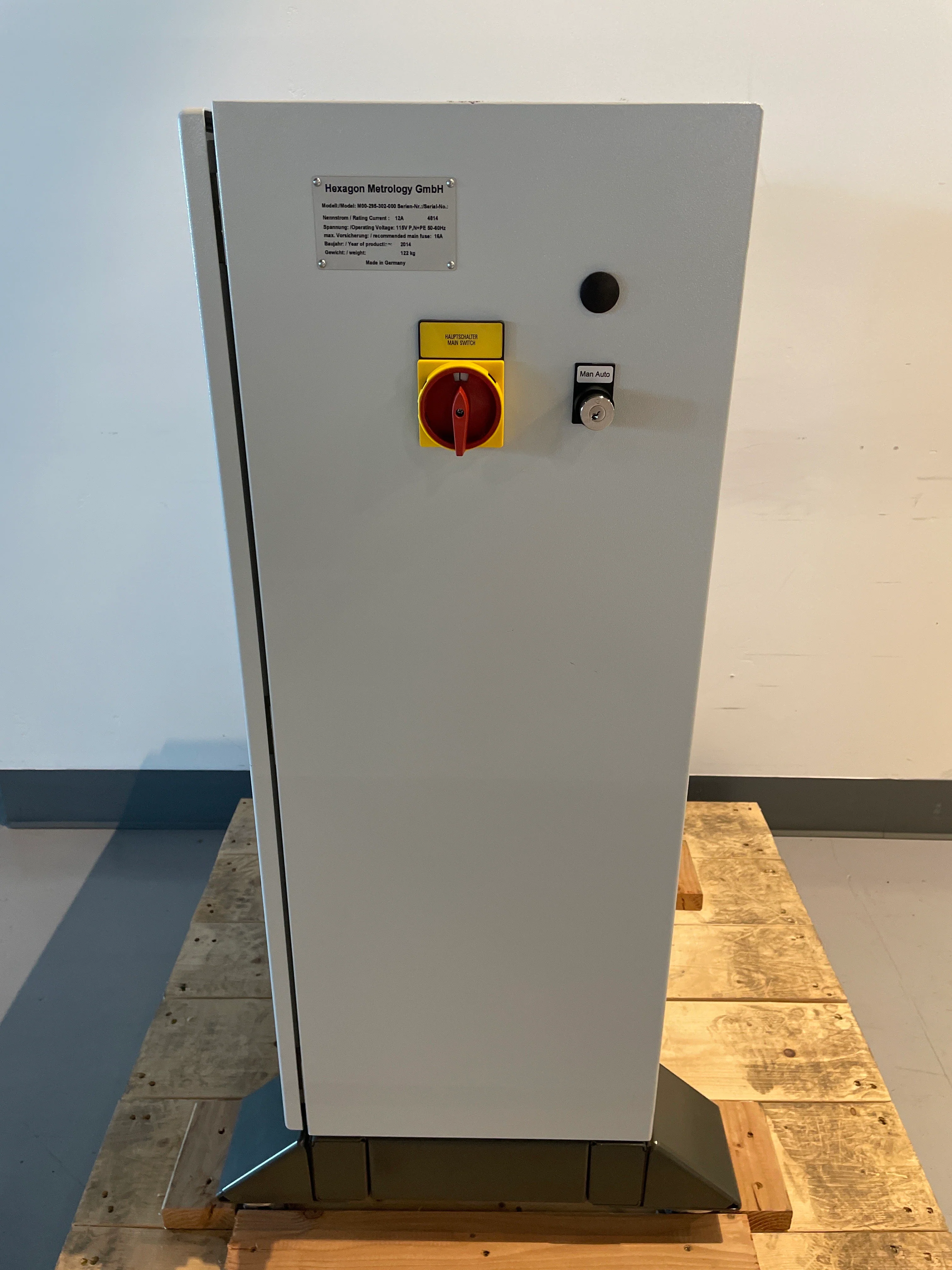Hexagon Metrology M00-295-302-000 Cabinet Unit w/ ACM, TSM, ISM Control Modules - Image 5