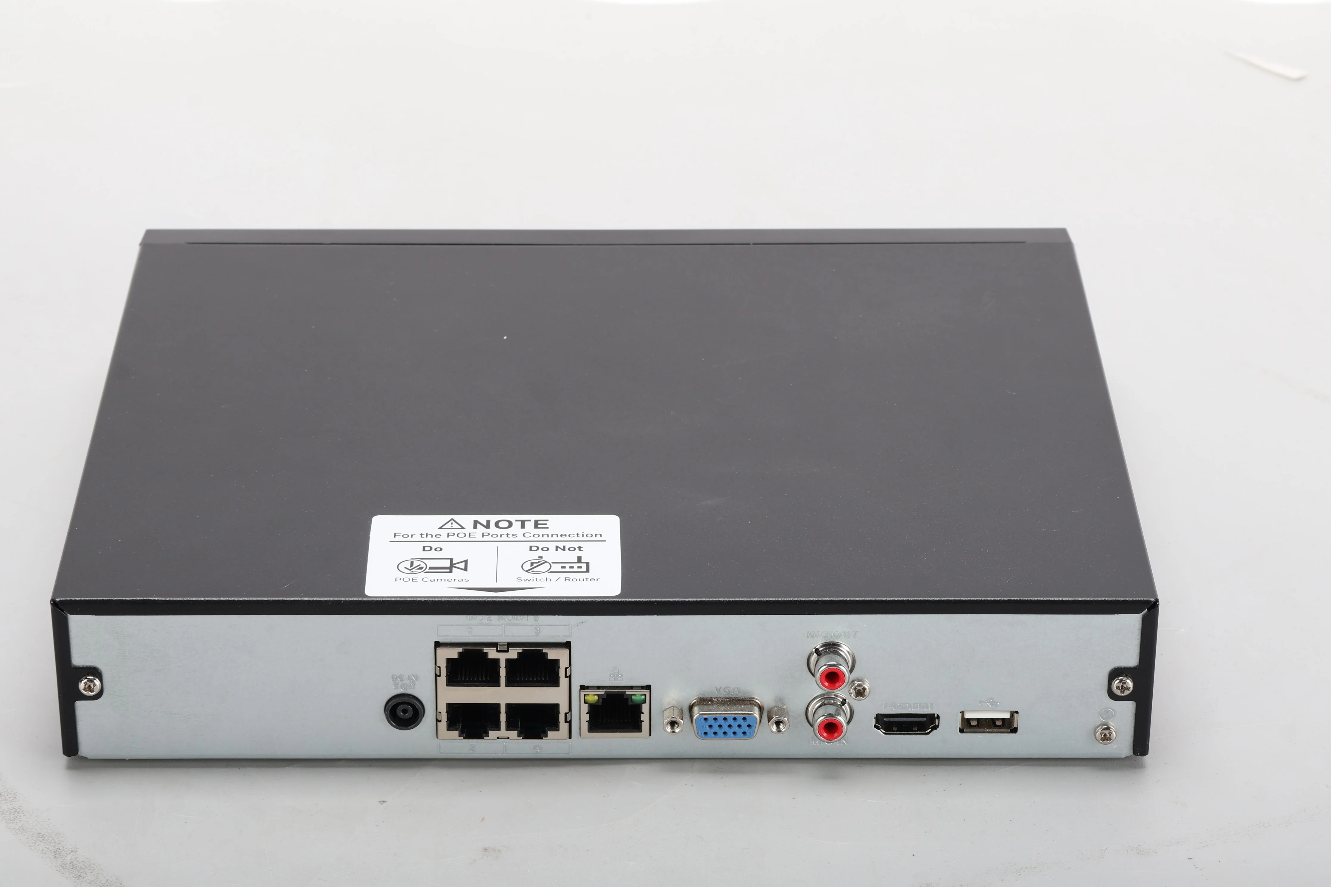 Honeywell HEN04023V 4-Channel 4K UHD PoE NVR With 2TB HDD and Accessories - Image 5