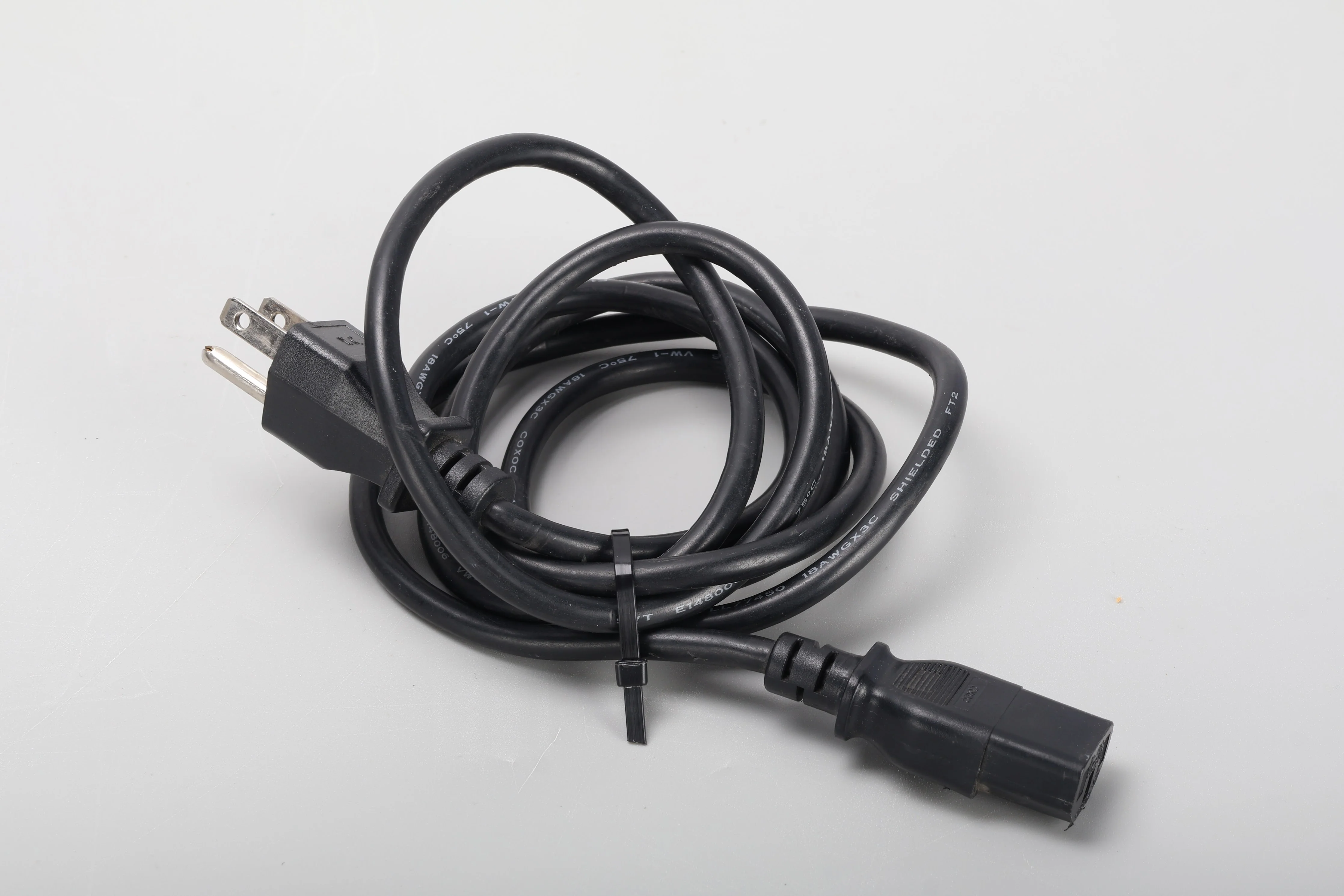 HP 33120A 15MHz Function / Arbitrary Waveform Generator With Power Cable - Image 2