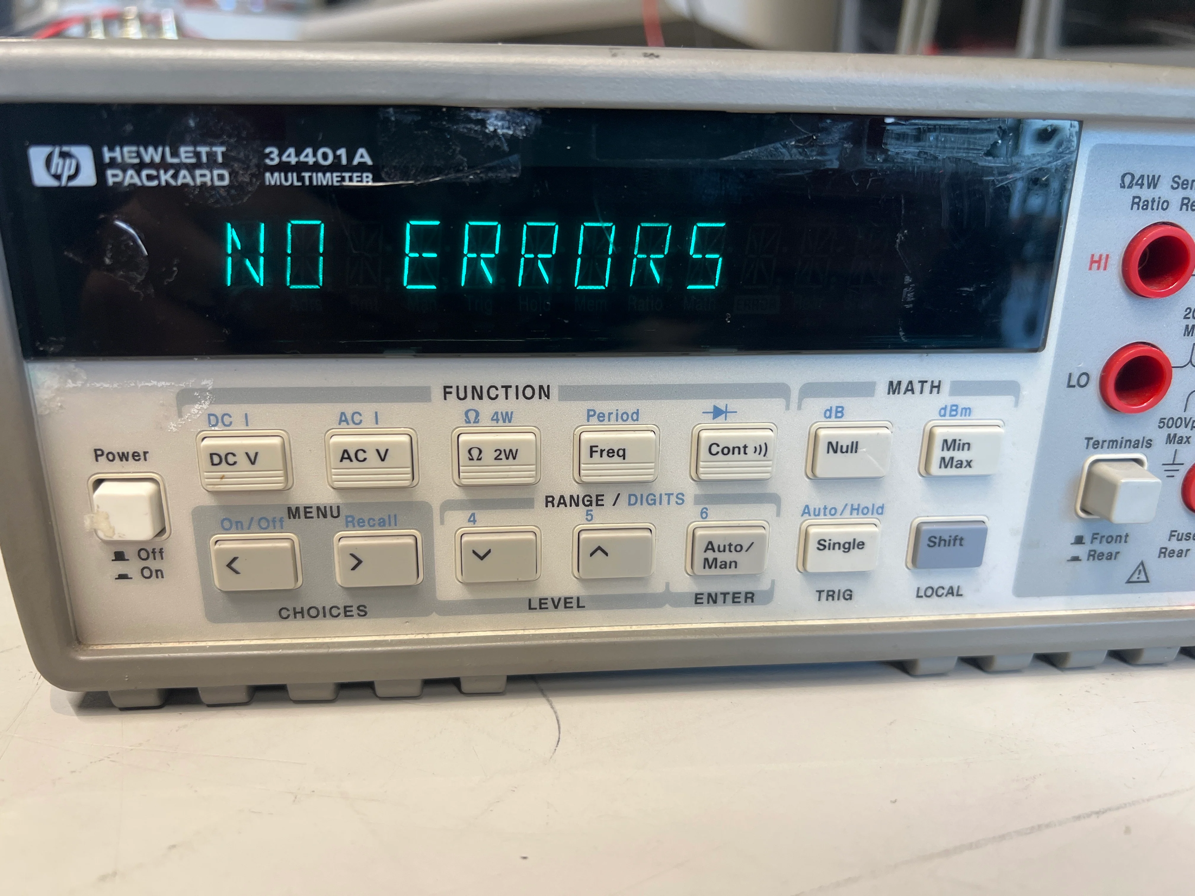 HP/ Agilent 34401A 6.5 Digit Multimeter With Front and Back Bumper - Image 2