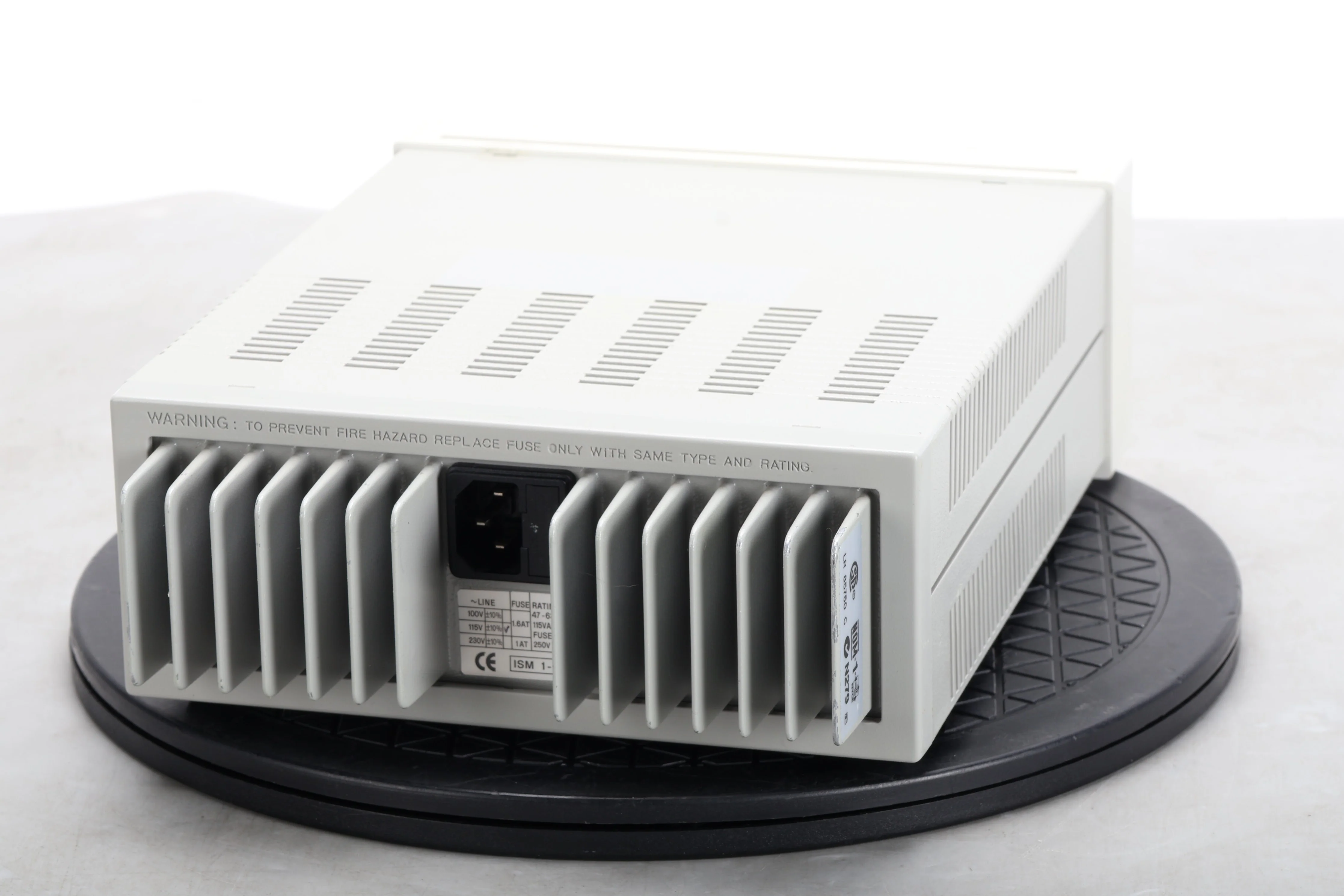 HP / Agilent E3630A Triple Output DC Power Supply 0-6V, 2.5A/0- (-20/20),0.5A - Image 4