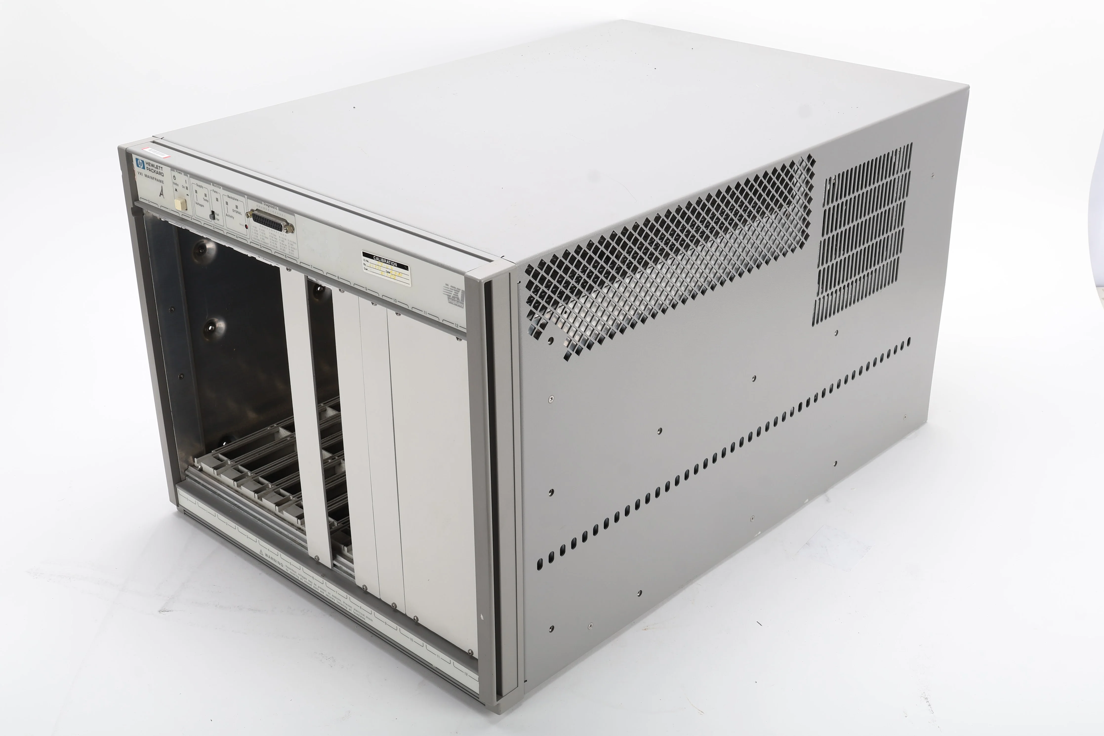 HP E8400A C-Size 13-Slot VXI Mainframe - Image 3