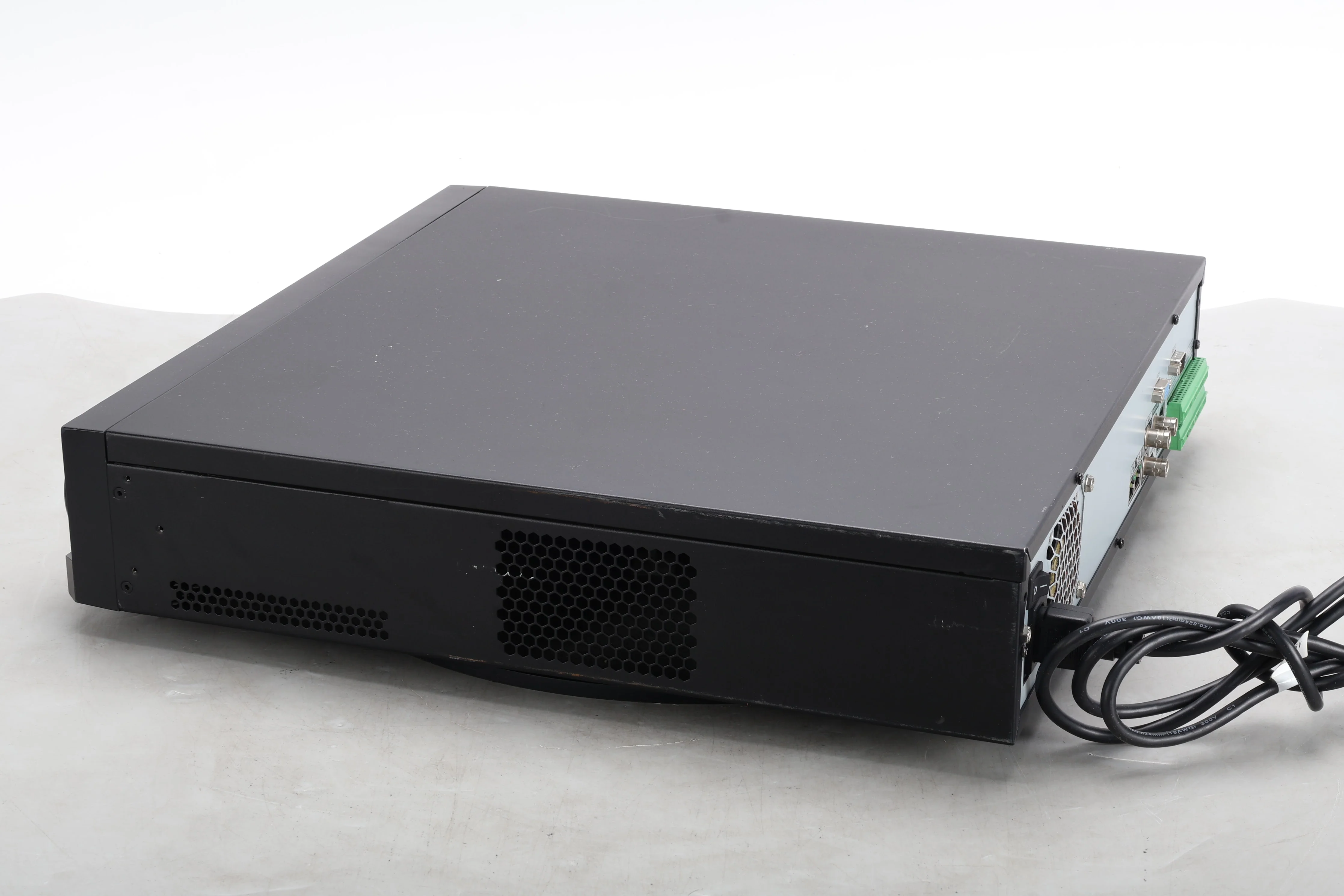 IC Realtime NVR716N 16 Channel Network Video Recorder With Power Cable - No HDD - Image 2