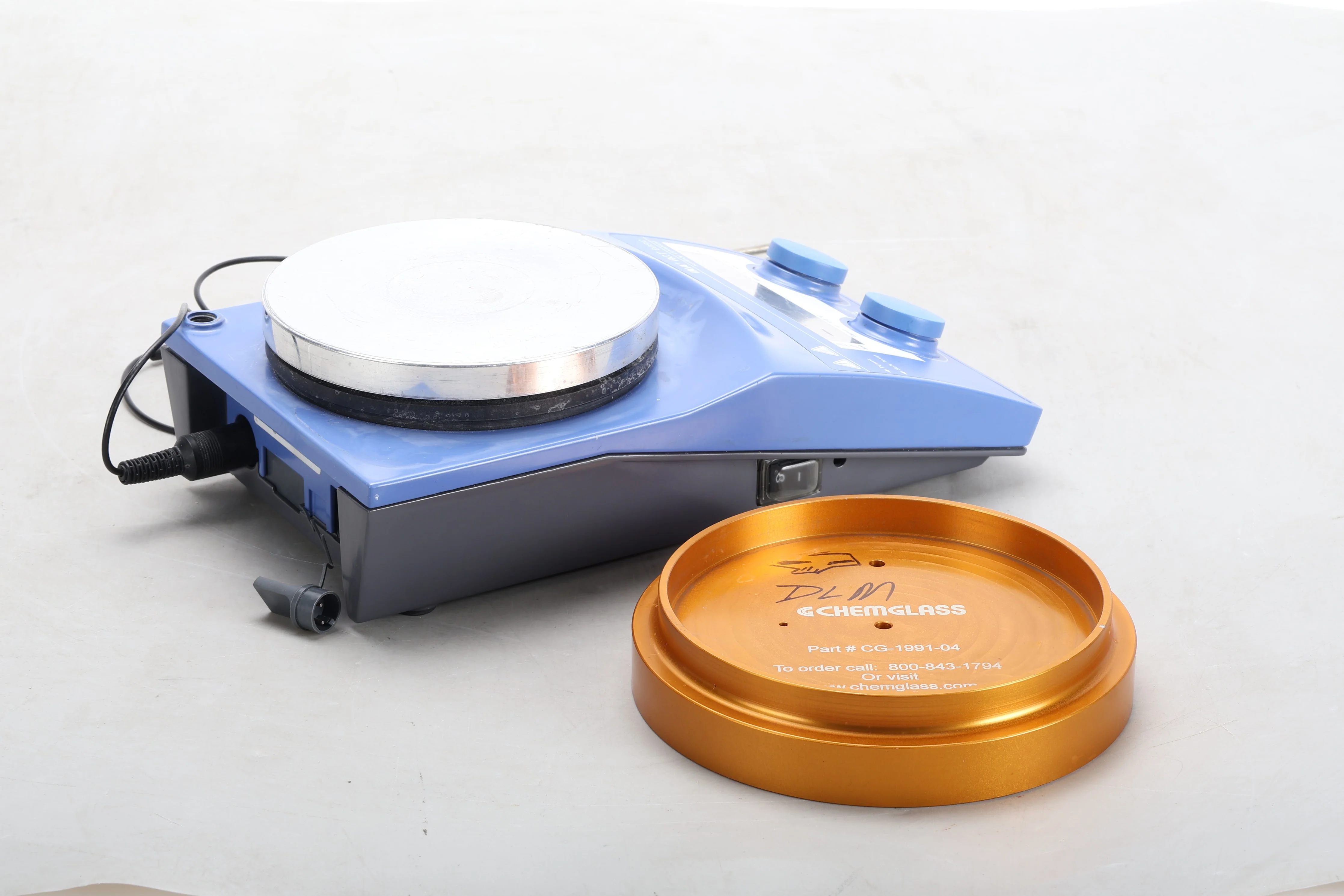 IKA RCT B S001 Basic Magnetic Stirrer & Probe, Chemglass CG-1991-04 Vial Platter - Image 6