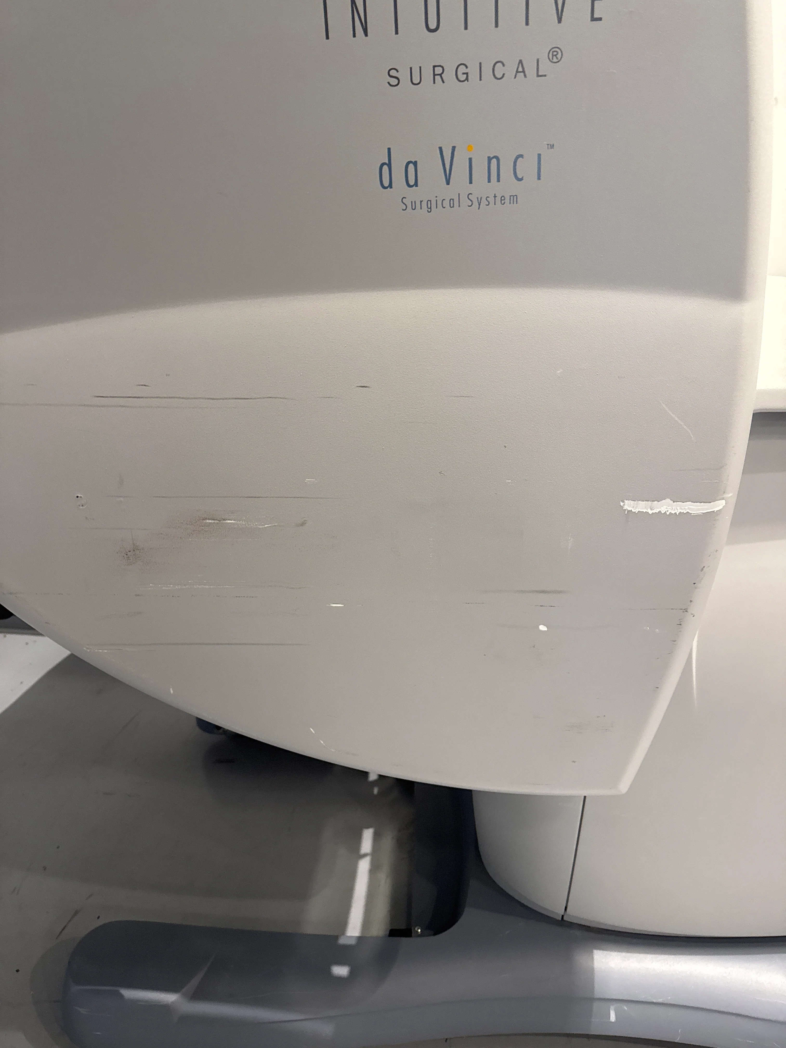 Intuitive Surgical Da Vinci IS 1200 Surgical System With Power Cable - AS IS - Image 4