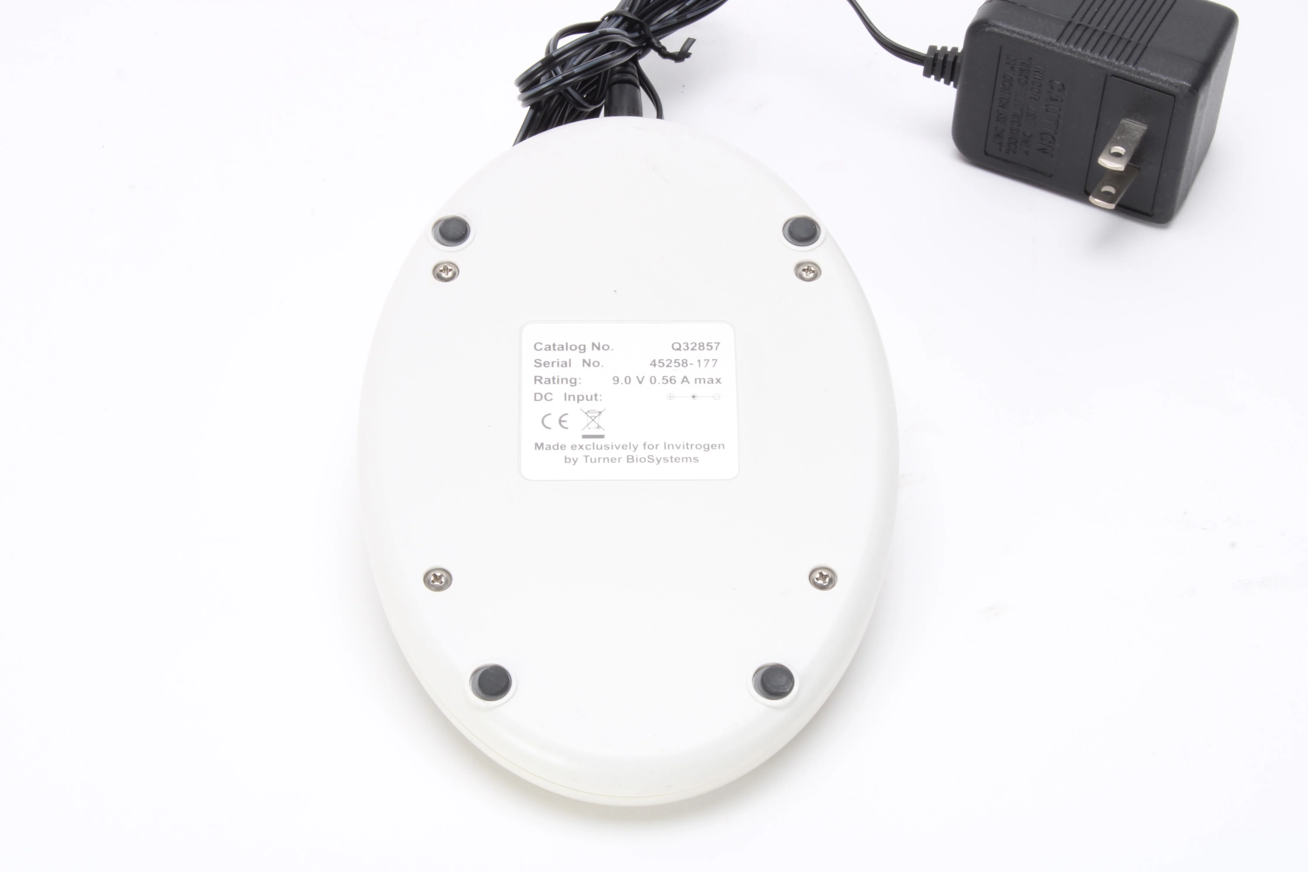 Invitrogen Qubit 2.0 Fluorometer Q32866 / Bench Top Lab Device With Power Supply - Image 4