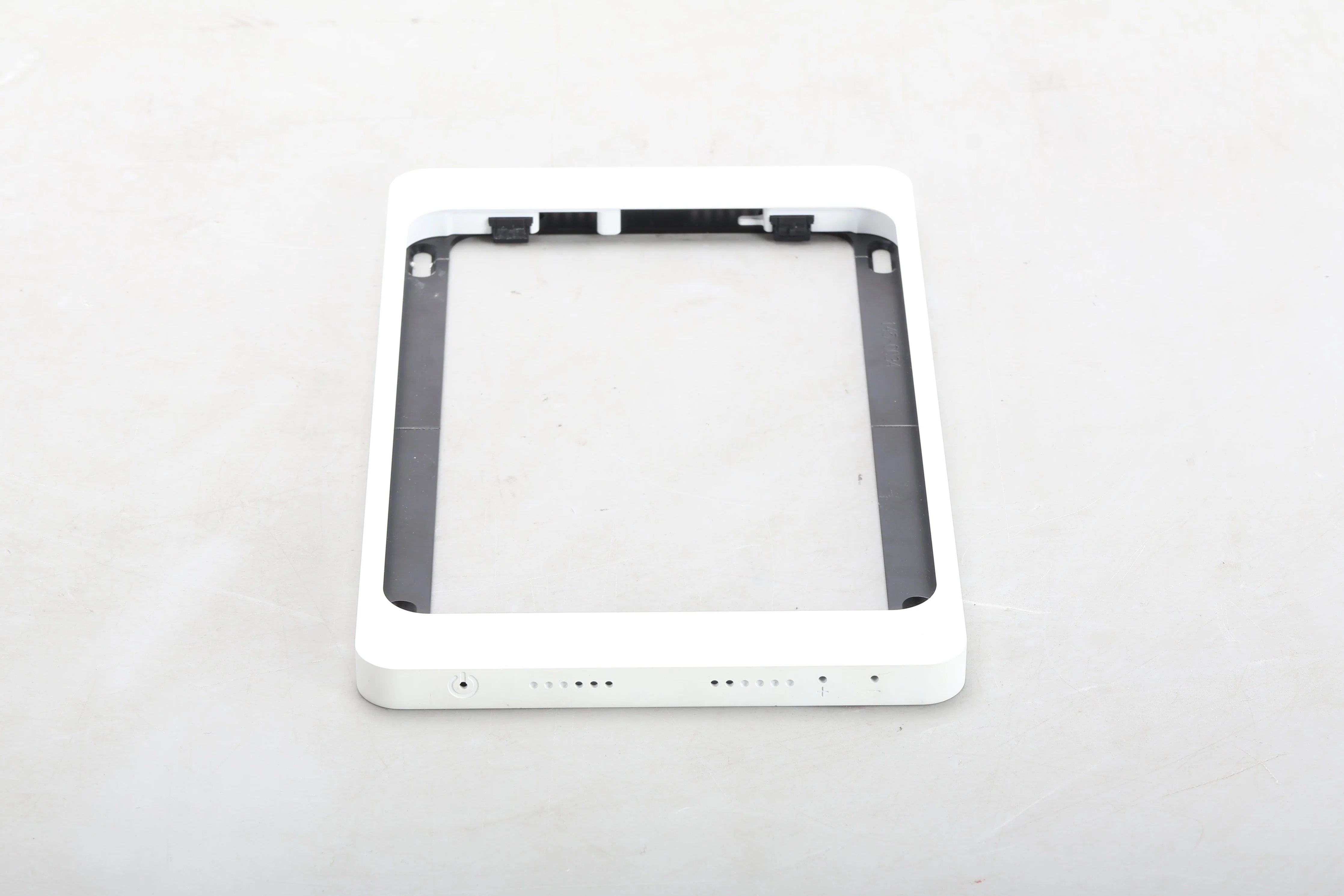 iPort 70806 Surface Mount System for iPad mini With Accessories - Image 4
