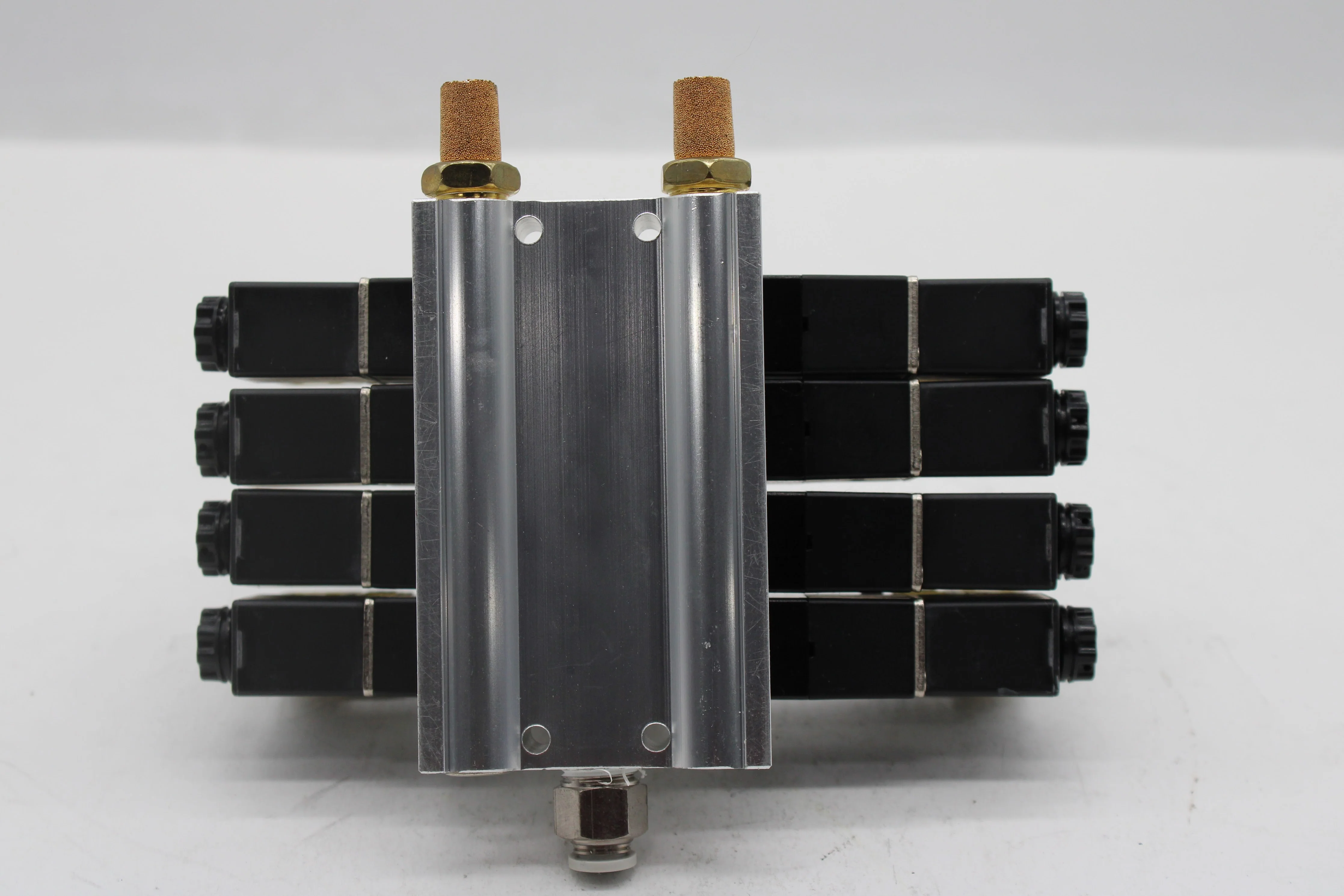 JIHU 4x VDK530-01-24VDC-L Pressure Valves 0.15 - 0.8  on Manifold - Image 5