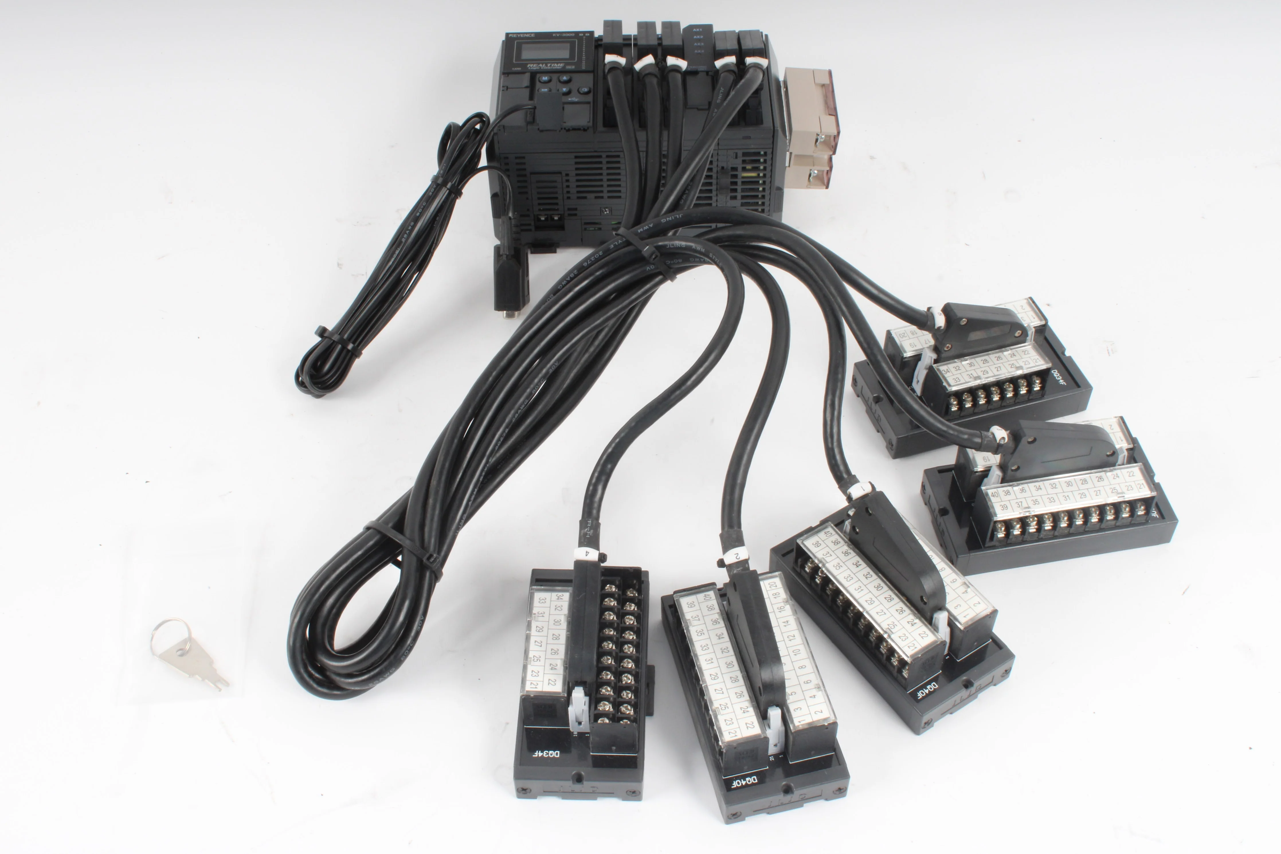 Keyence KV-3000 Realtime Logic Controller With KV-MC40V, KV-C32XTD, G3NB-220B-1