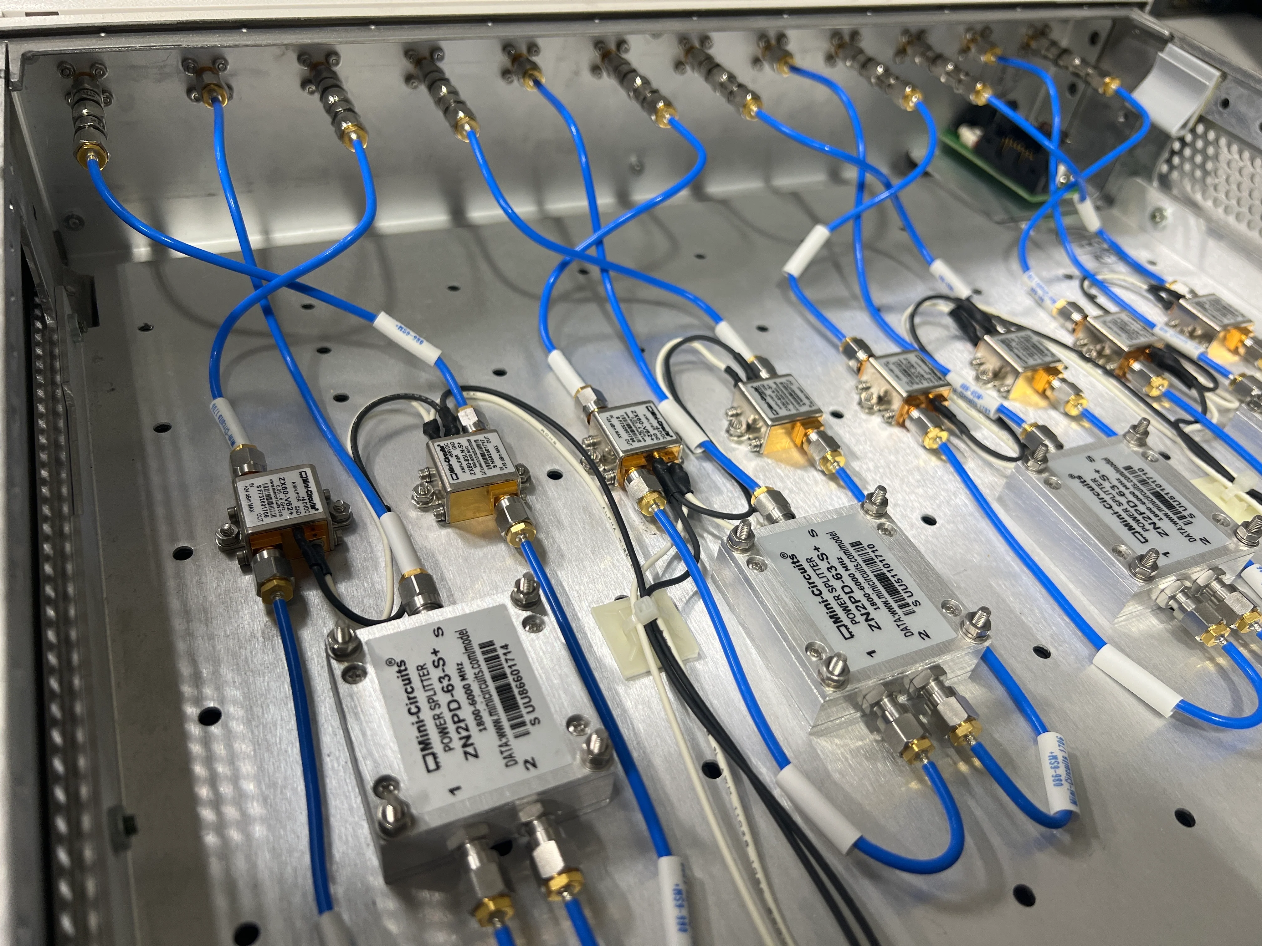 Keysight L4490A RF Switch Platform w/ Mini-Circuits BW-S2 2dB, ZN2PD-63-S+ - Image 8