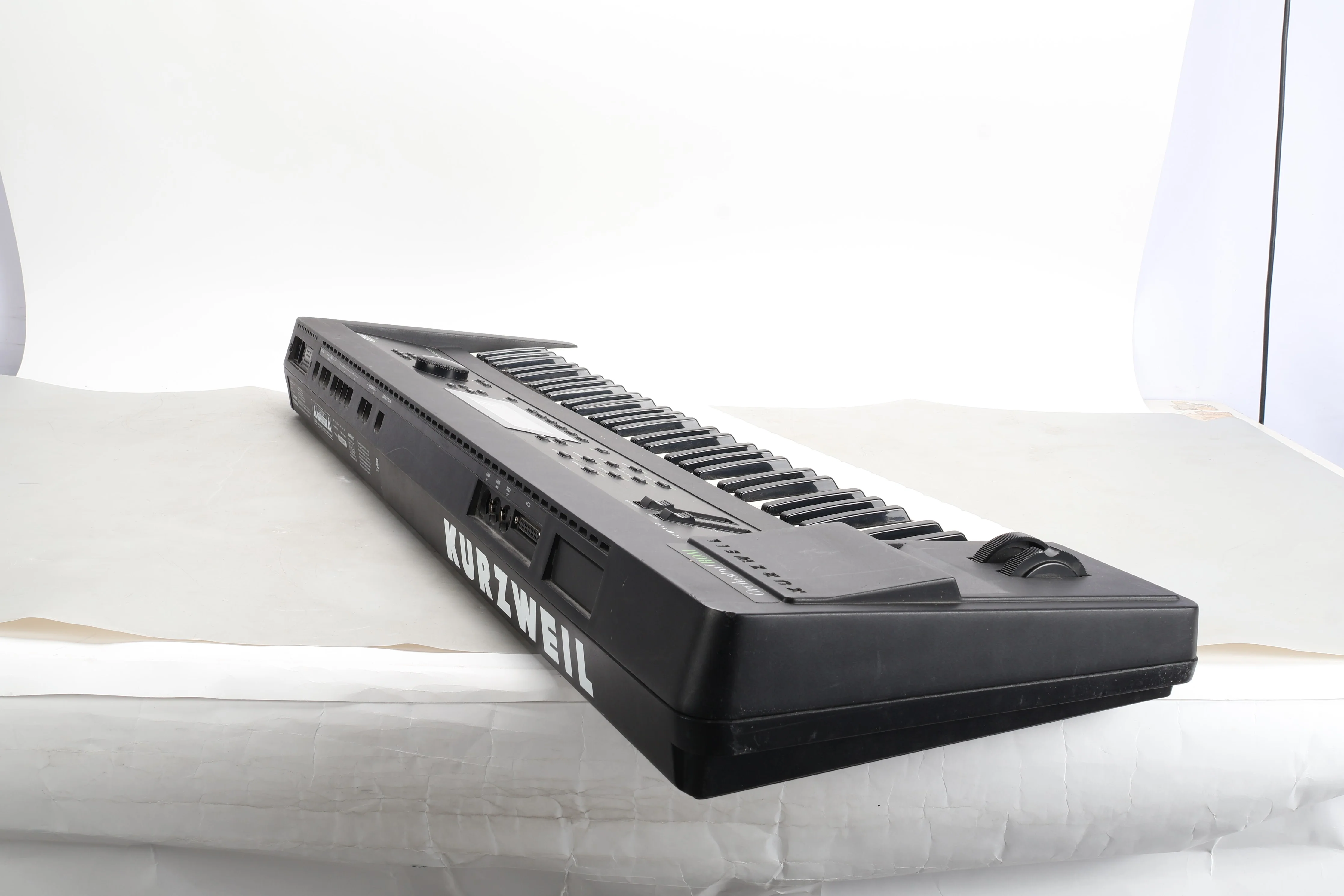 Kurzweil K2000 61-Key Digital Workstation Synthesizer - Image 4