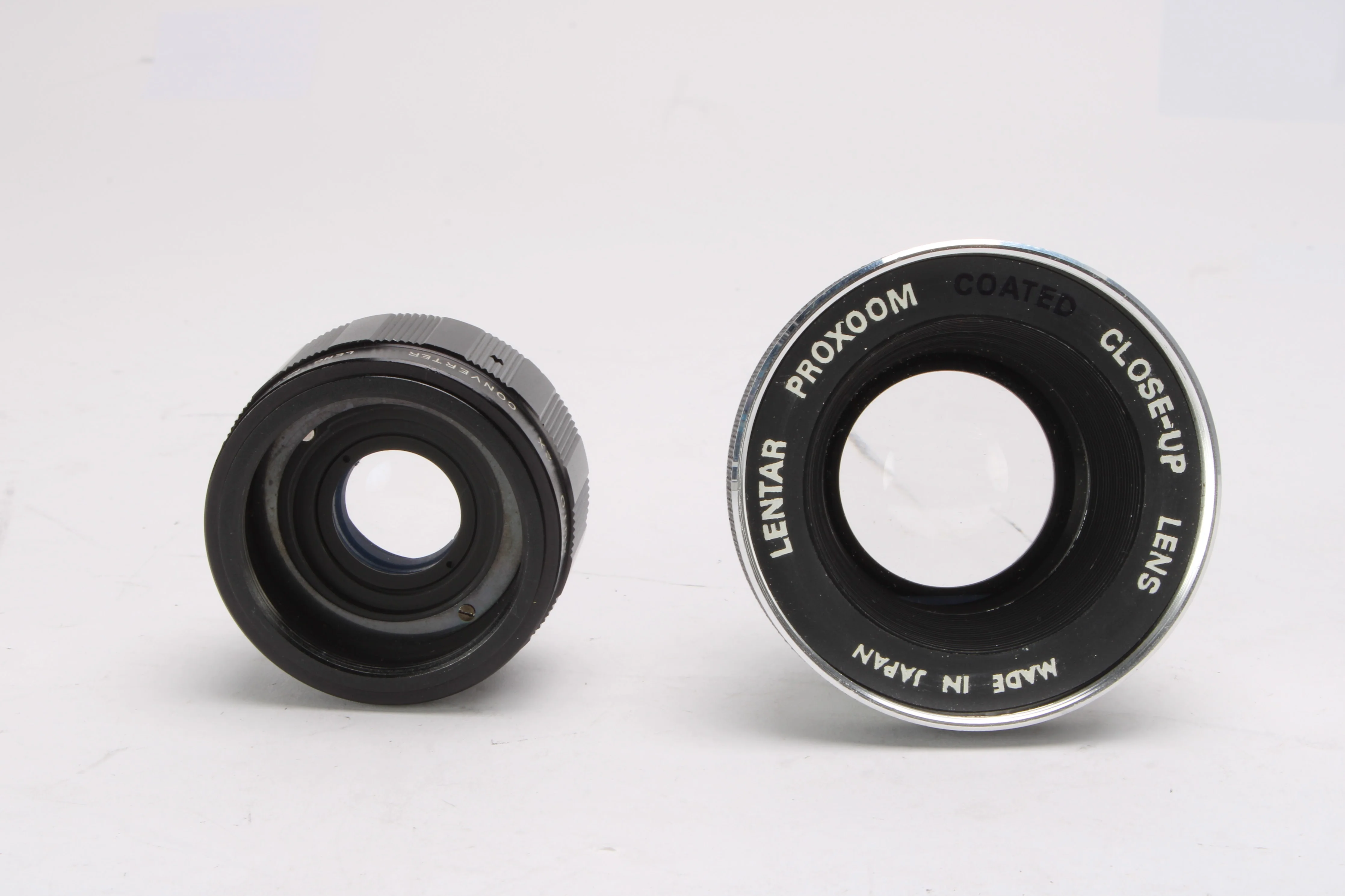 Lentar Close-Up and 2x Auto Converter Lens (Lot of 2) - Image 2