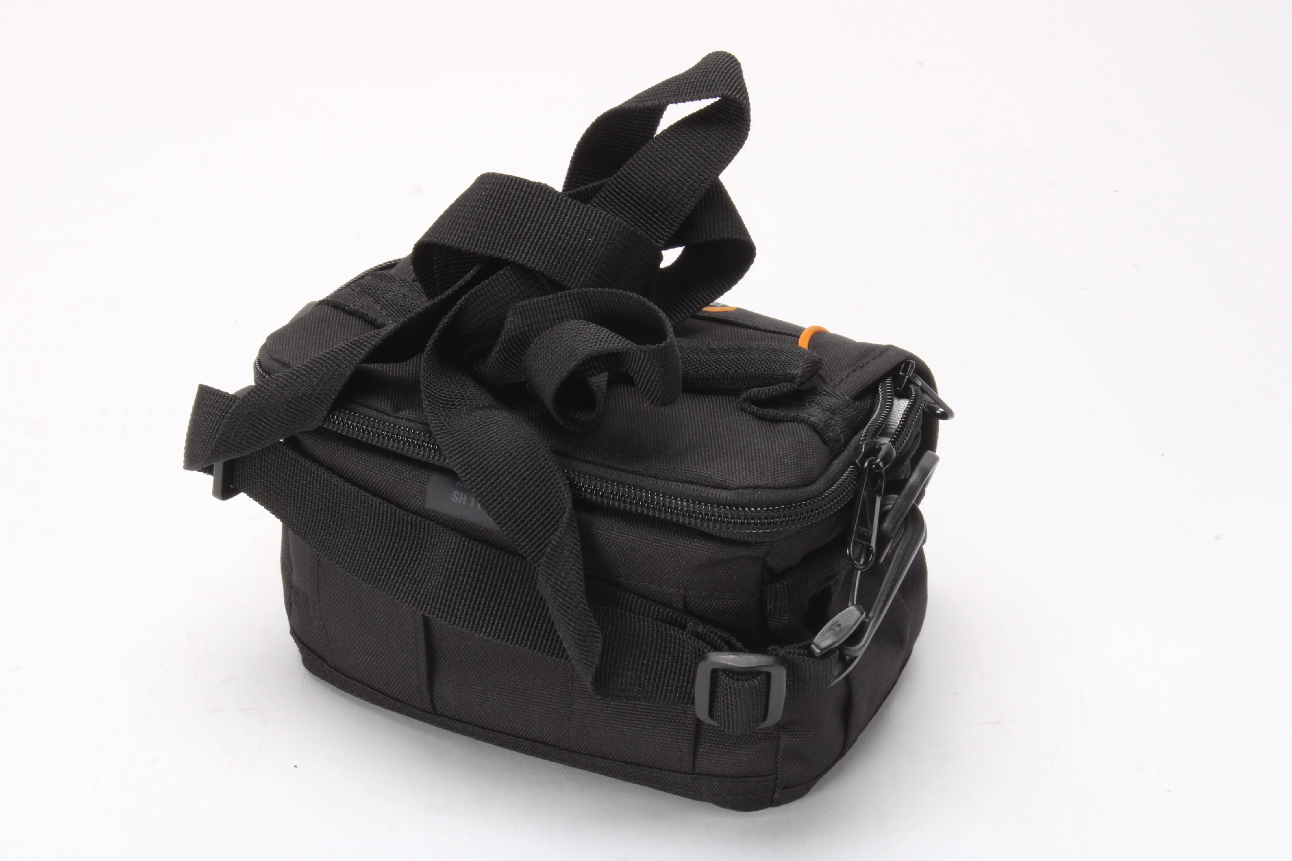 Lowepro Adventura SH 110 II Camera Bag - Black - Image 3