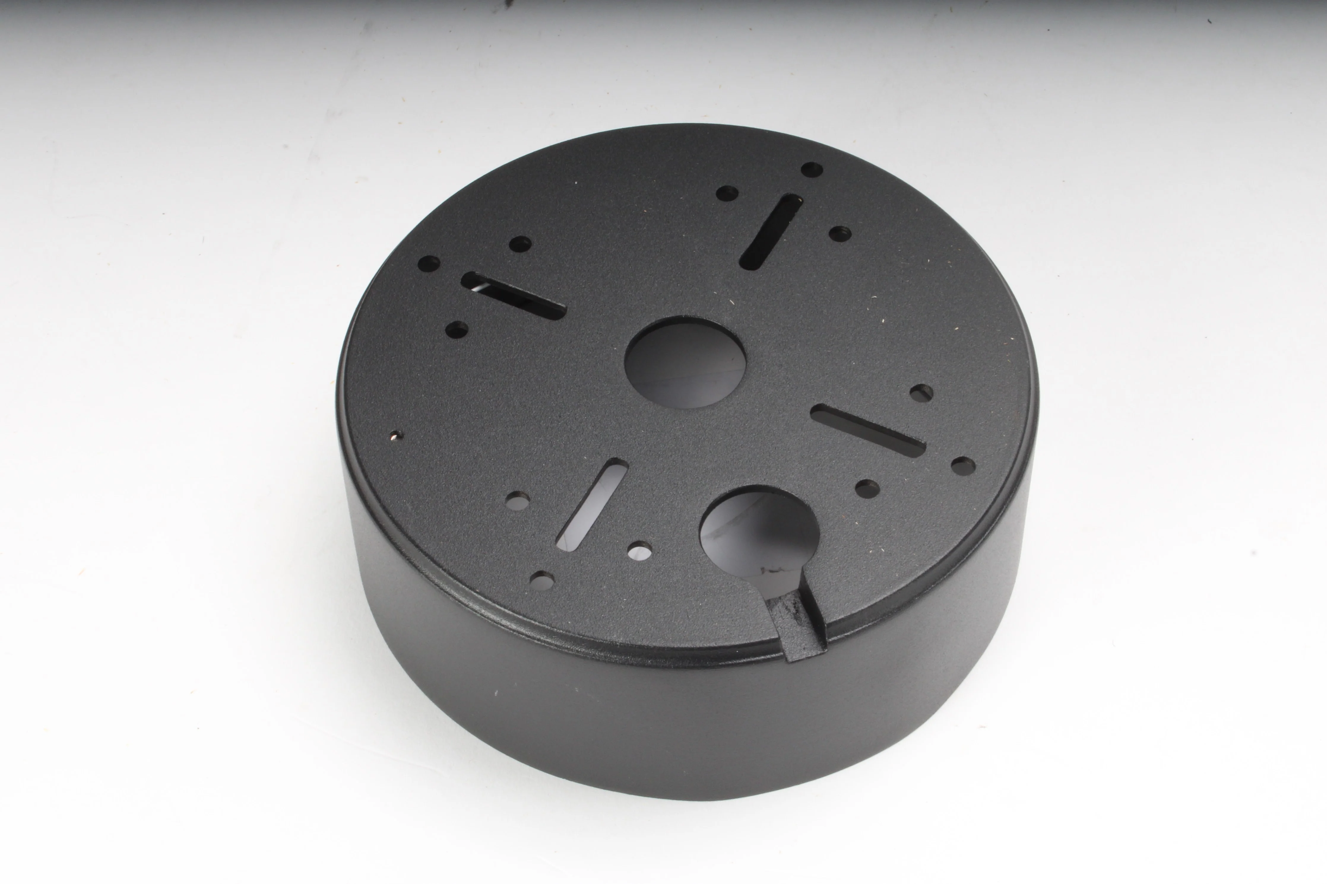 Luma LUM-310-DOM-A-BL Dome Analog Camera With Box and Video Cable - Image 5
