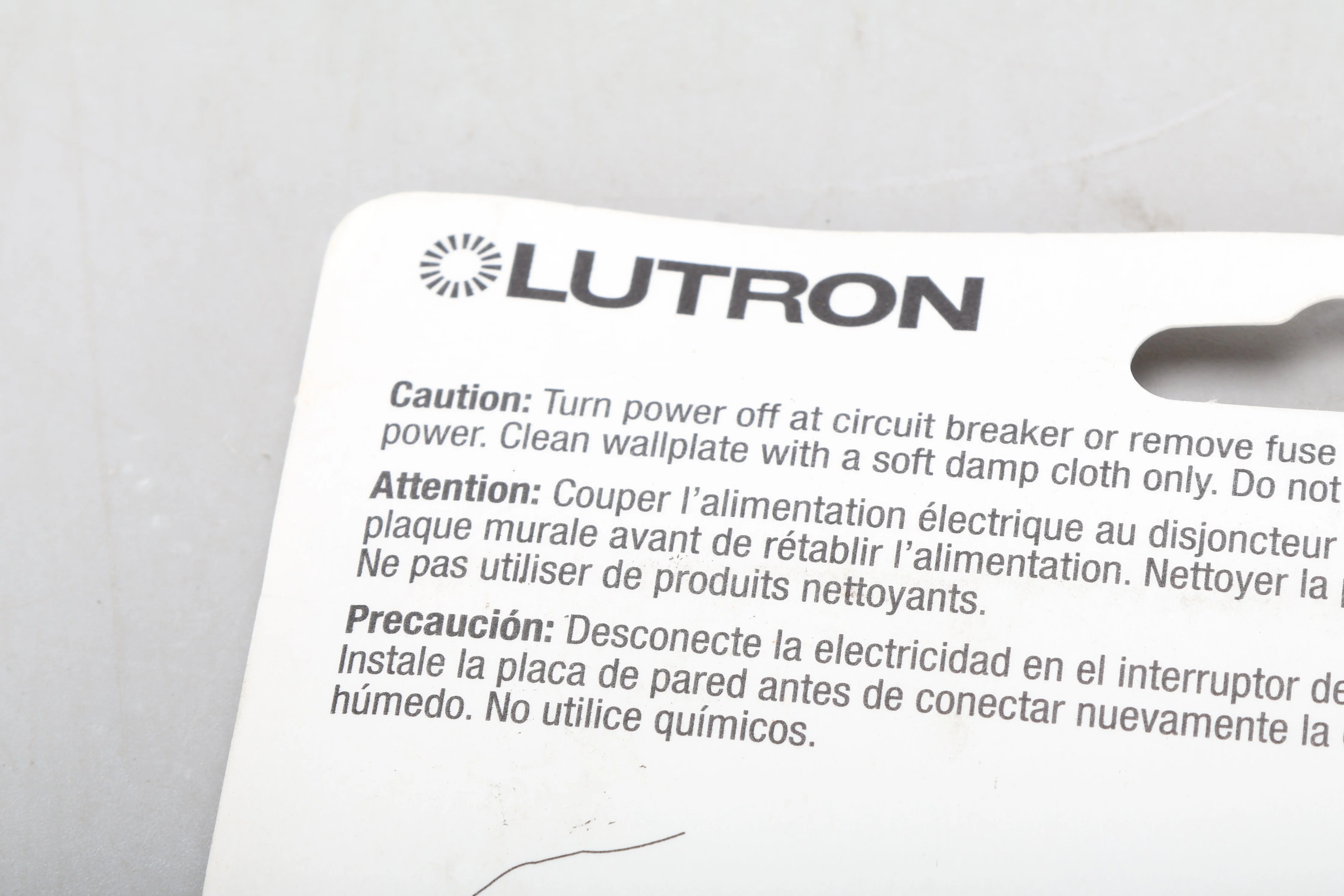 Lutron CW-2-WH Claro 2-Gang Wallplate White Gloss Finish 401-1009 REV A - NEW - Image 4