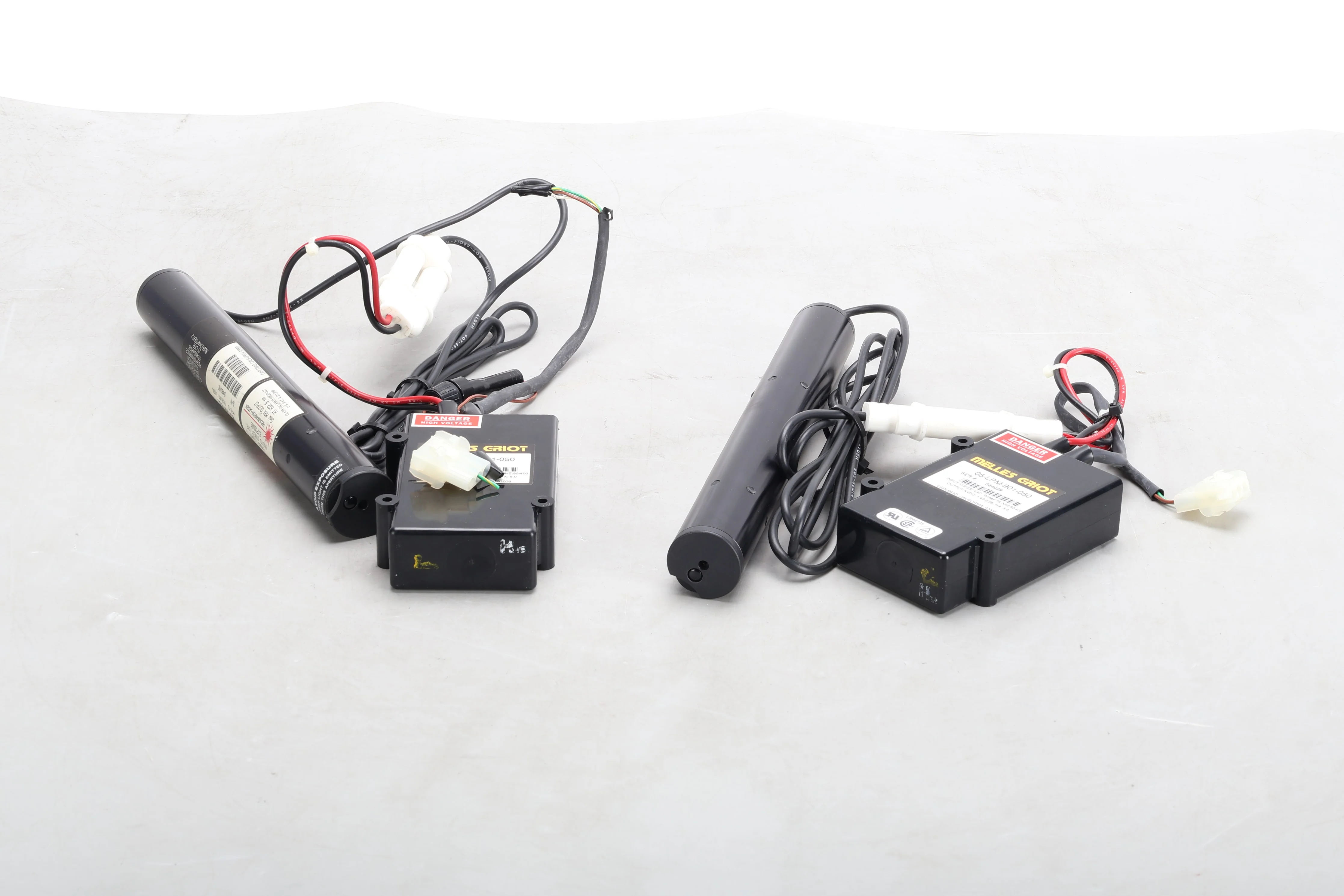 Melles Griot 05-LHR-633 Helium-Neon Laser W/ 05-LPM-901-050 Laser PSU (Lot of 2)