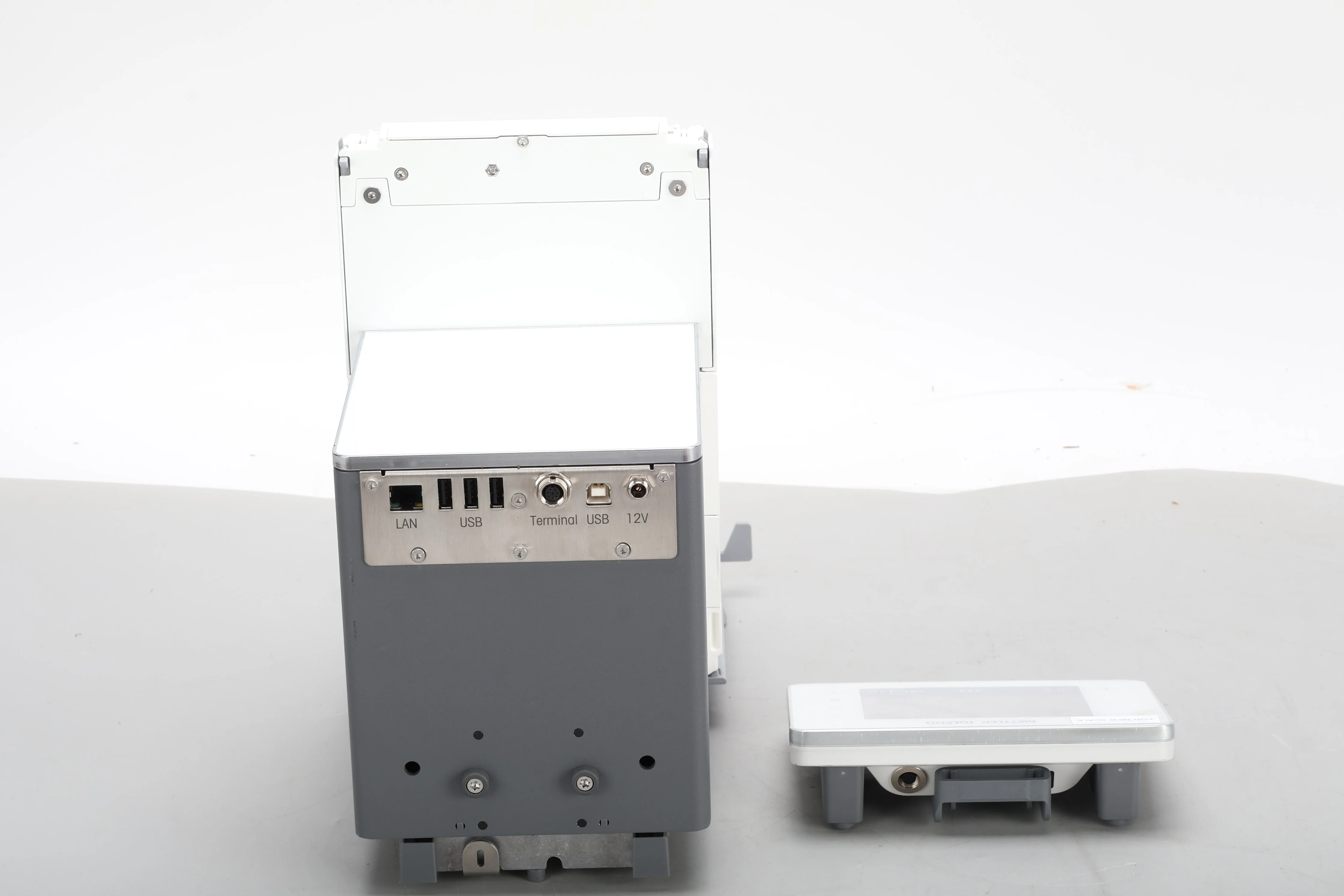 Mettler Toledo XSR105DU Analytical Balance With Power Adapter - Image 7