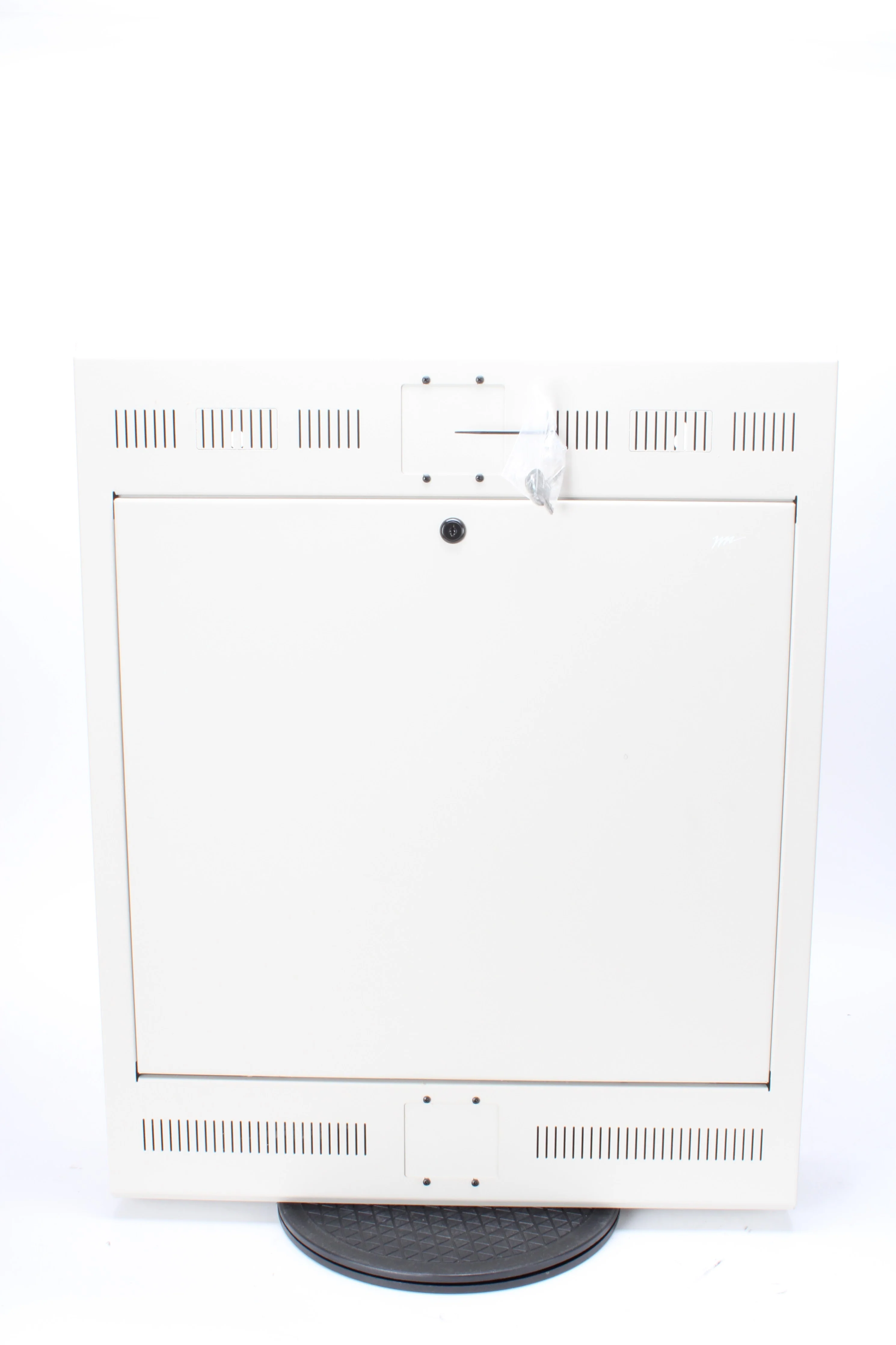 Middle Atlantic TOR-3-20SP Tilt Out Wall Rack - Image 9