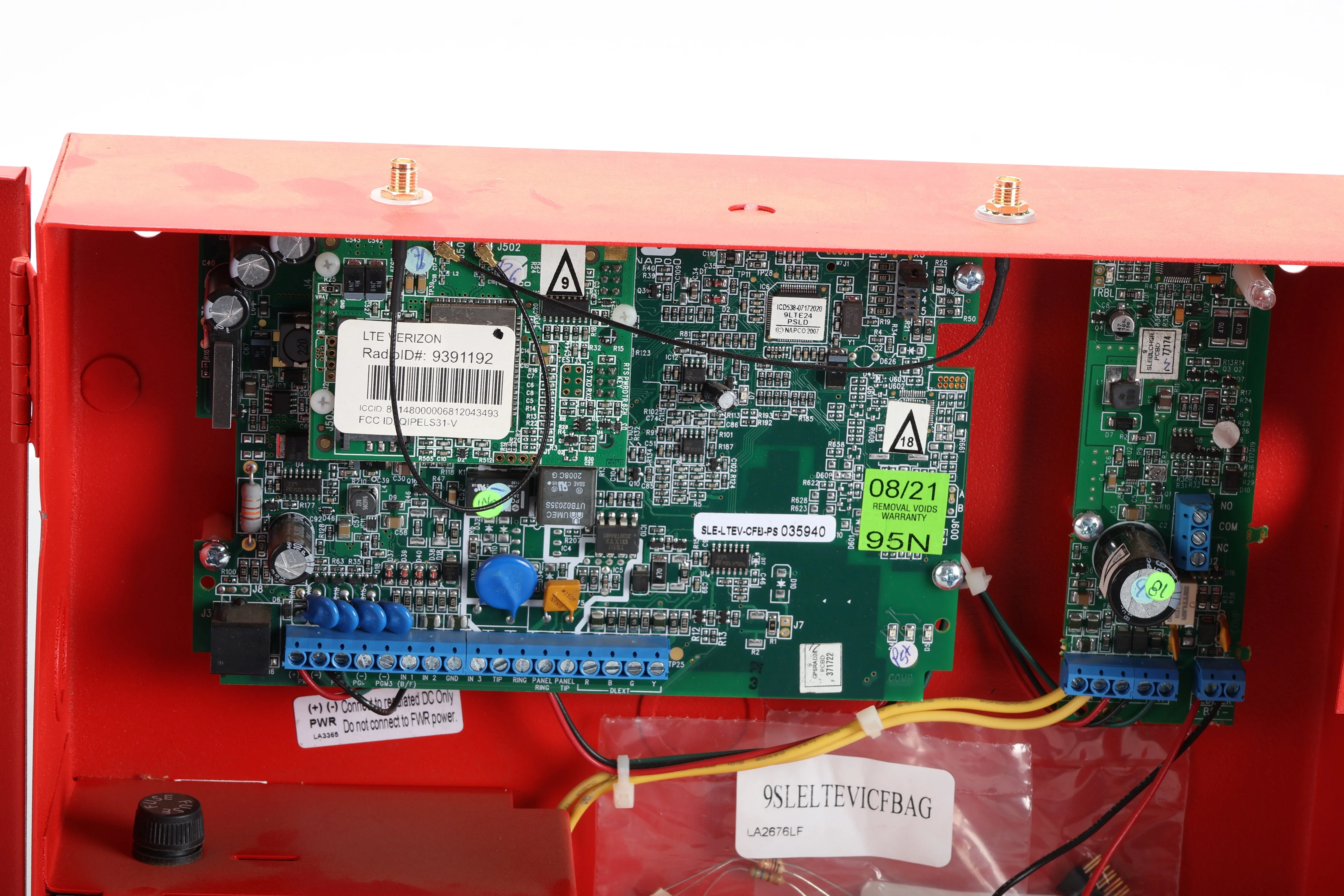 Napco SLE-LTEAI-CFBPS Starlink Commercial Fire Alarm Communicator W/ Accessories - Image 8