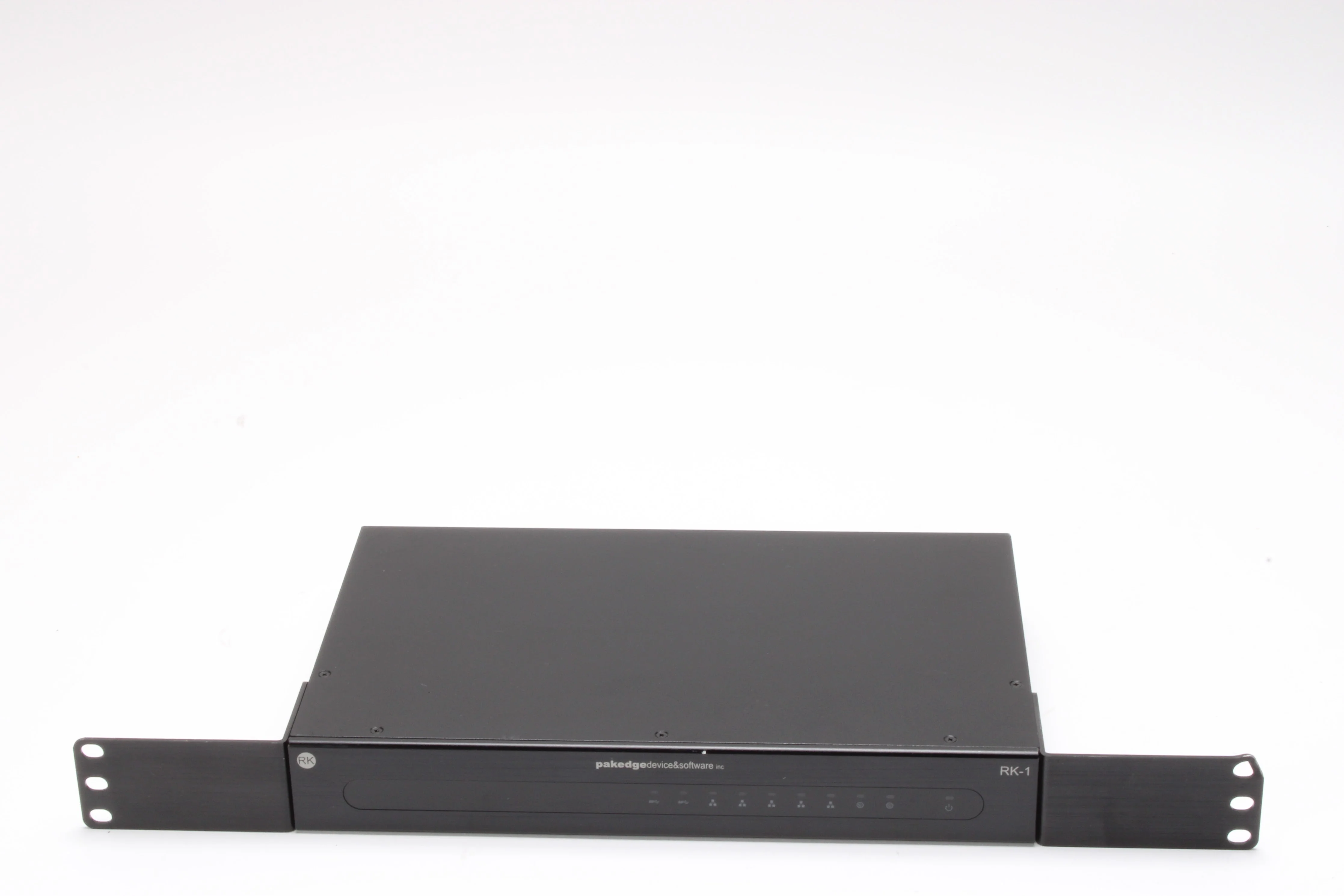 Pakedge RK-1 High-Speed Gigabit AV Router With Rack Ears