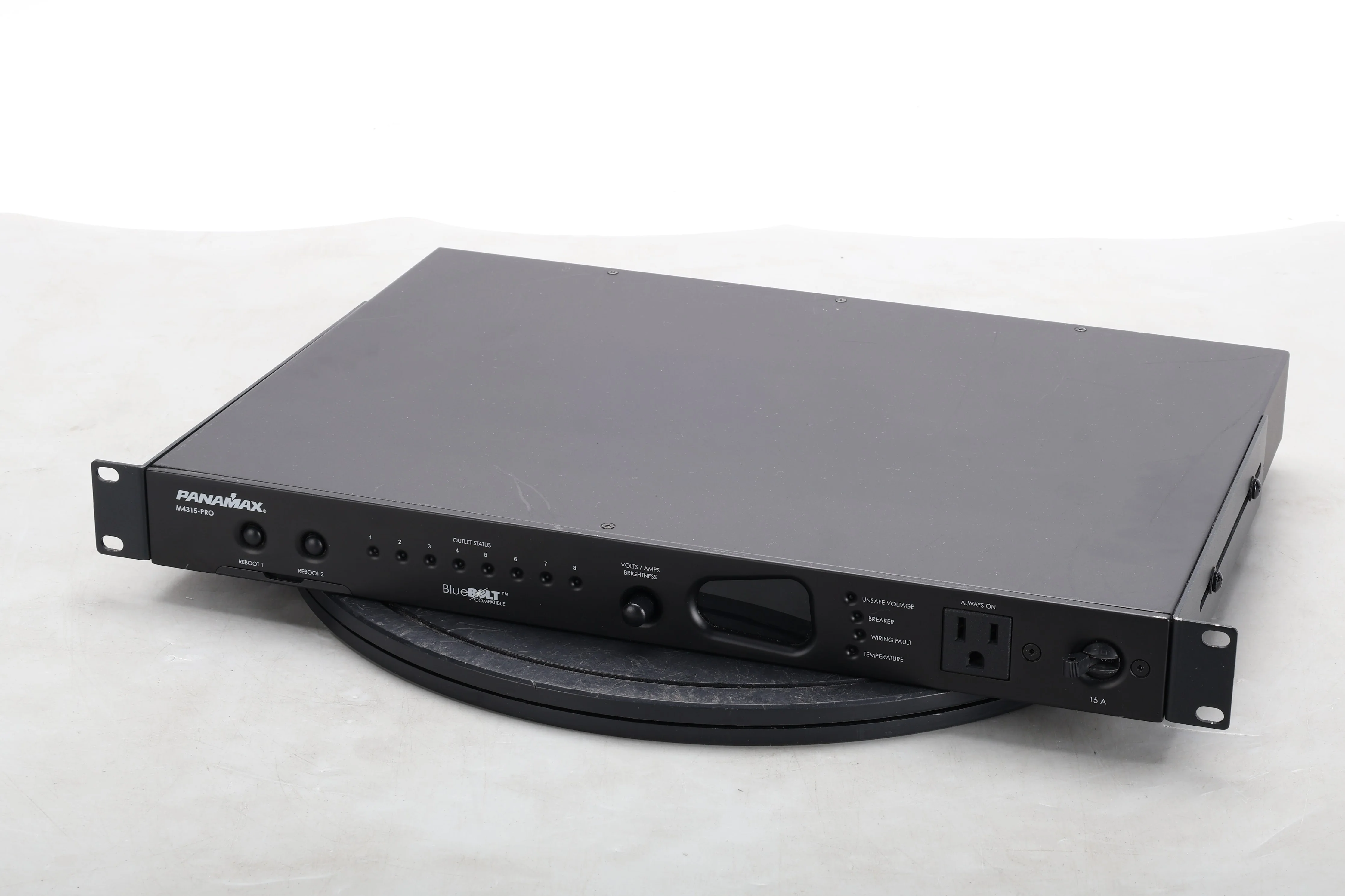 Panamax M4315-PRO BlueBolt Compatible 8 Outlet Power Conditioner - Fair
