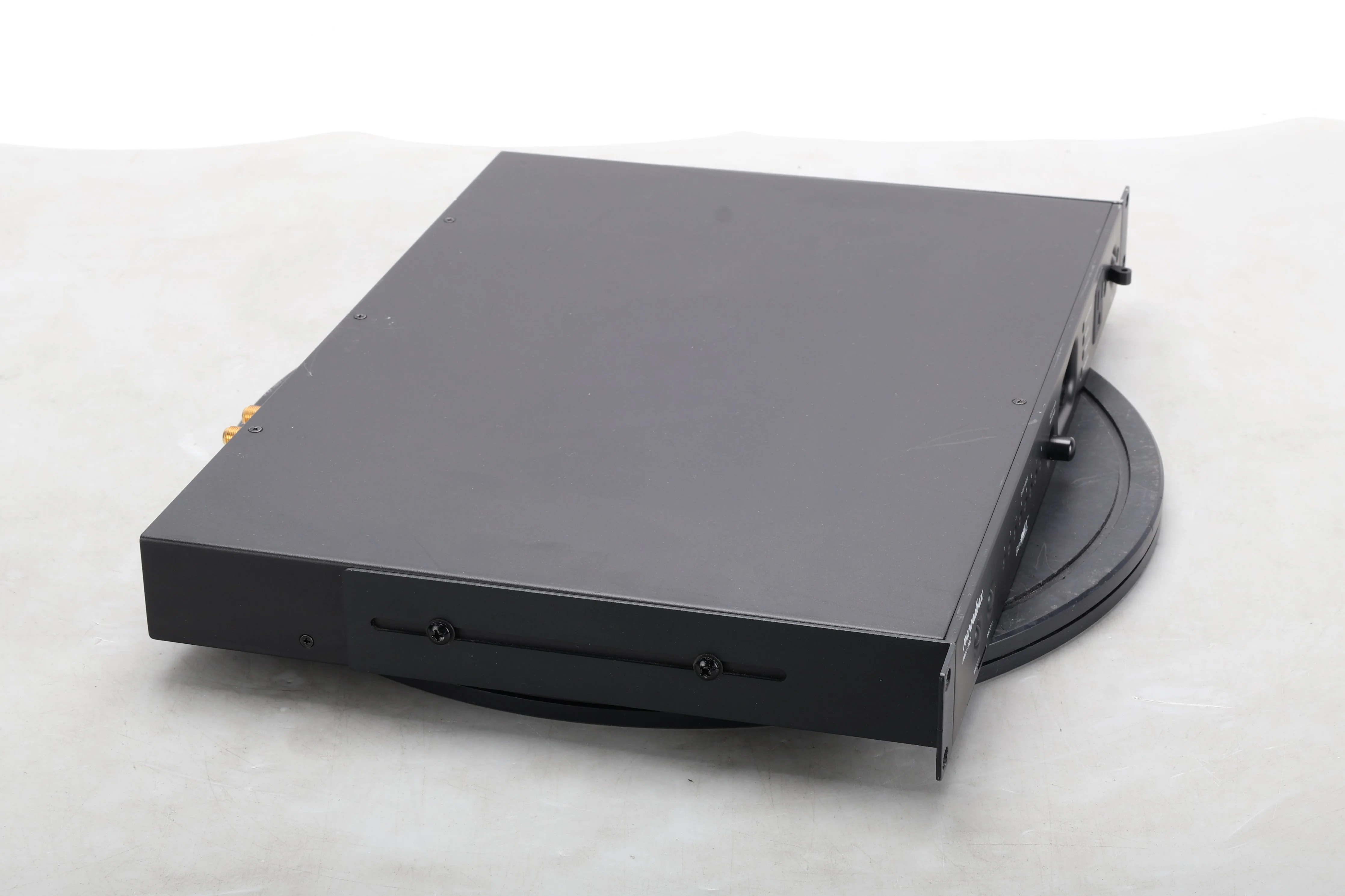 Panamax M4315-PRO BlueBolt Compatible 8 Outlet Power Conditioner - Fair - Image 4