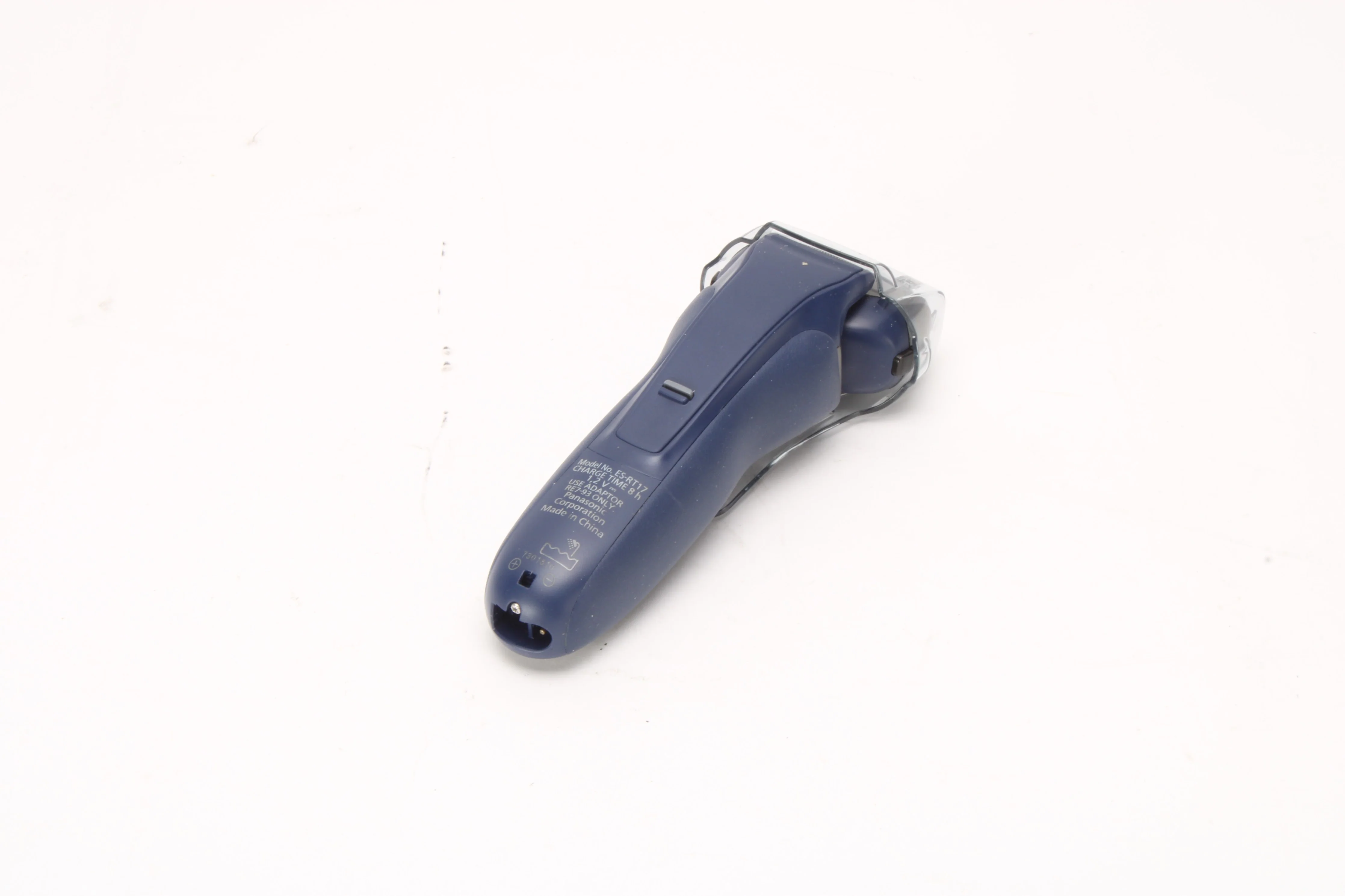 Panasonic ES-RT17 Arc Wet/Dry Rechargeable Shaver With Charging Base - Image 4