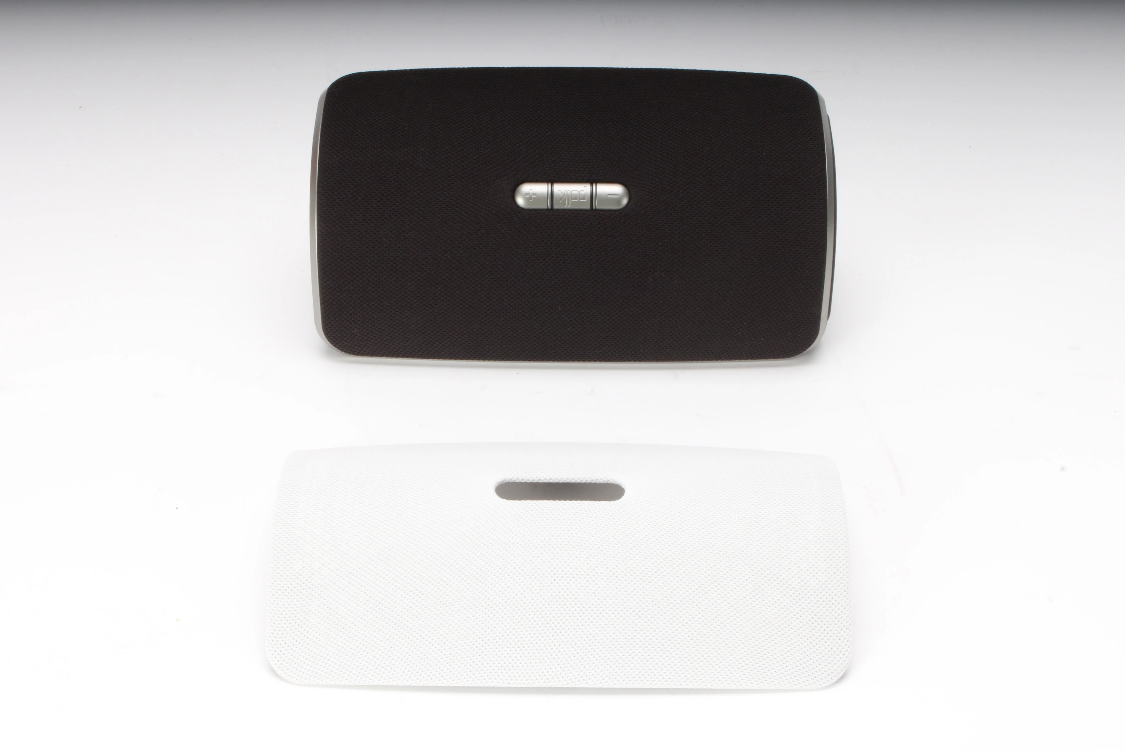 Polk Audio Omni S2 Wireless Speaker With Power Supply, Grill, and Original Box - Image 4