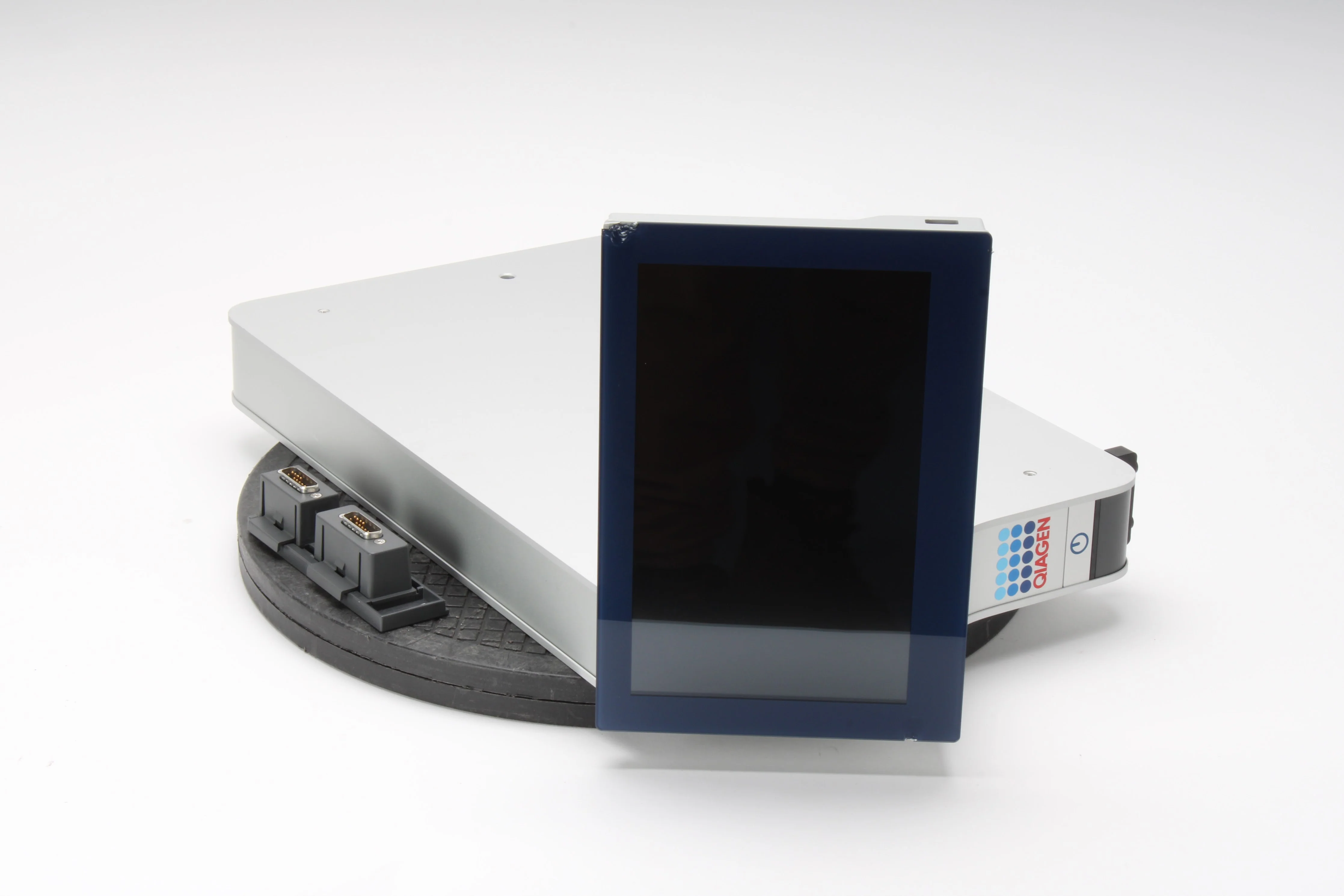 QIAGEN QIAstat-Dx Operational 9002813 W/ 1x Analytical/Operational Module Bridge - Image 2