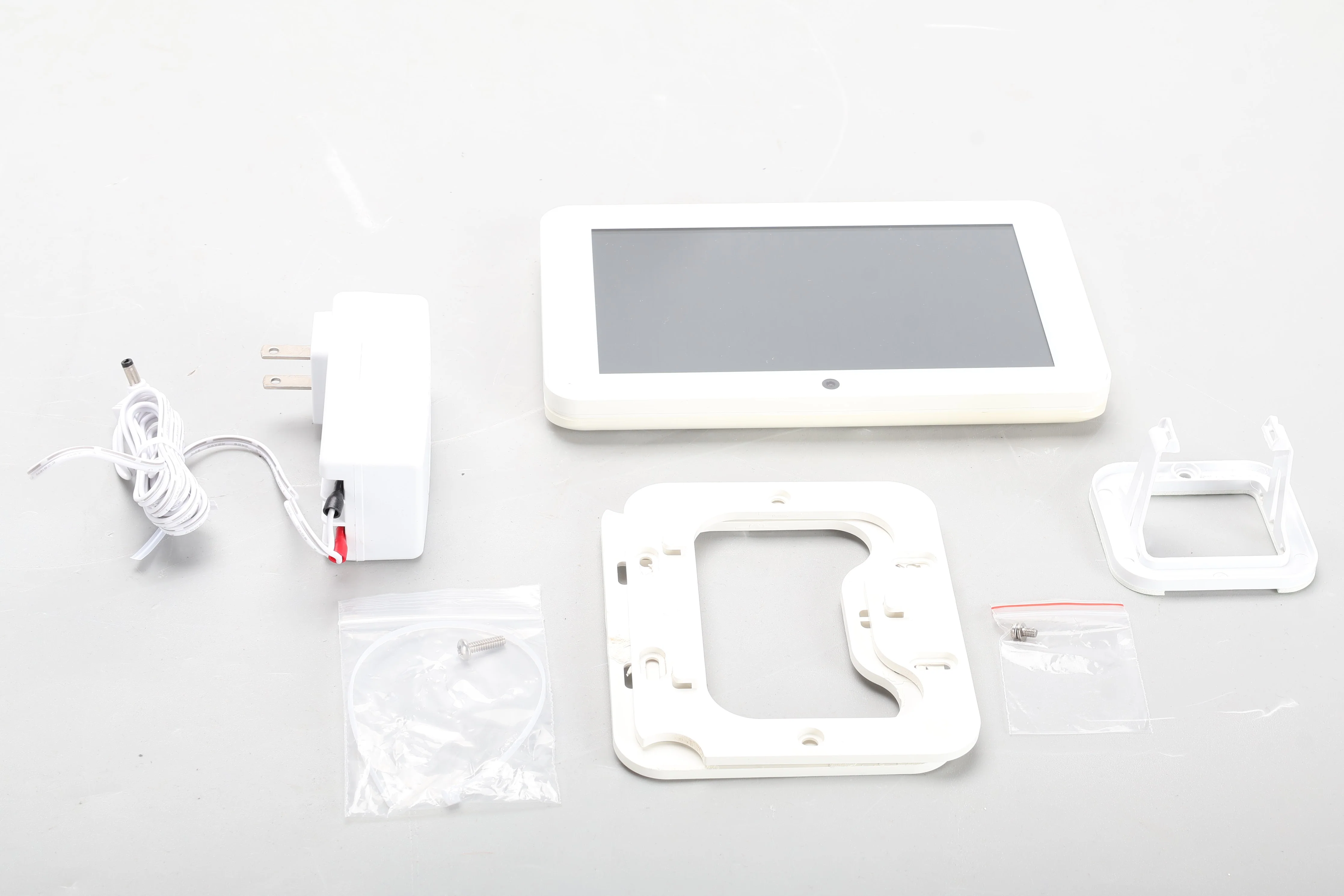 Qolsys IQ Remote QW9104-840 Secondary Tablet With Accessories For IQ Panel - Image 2