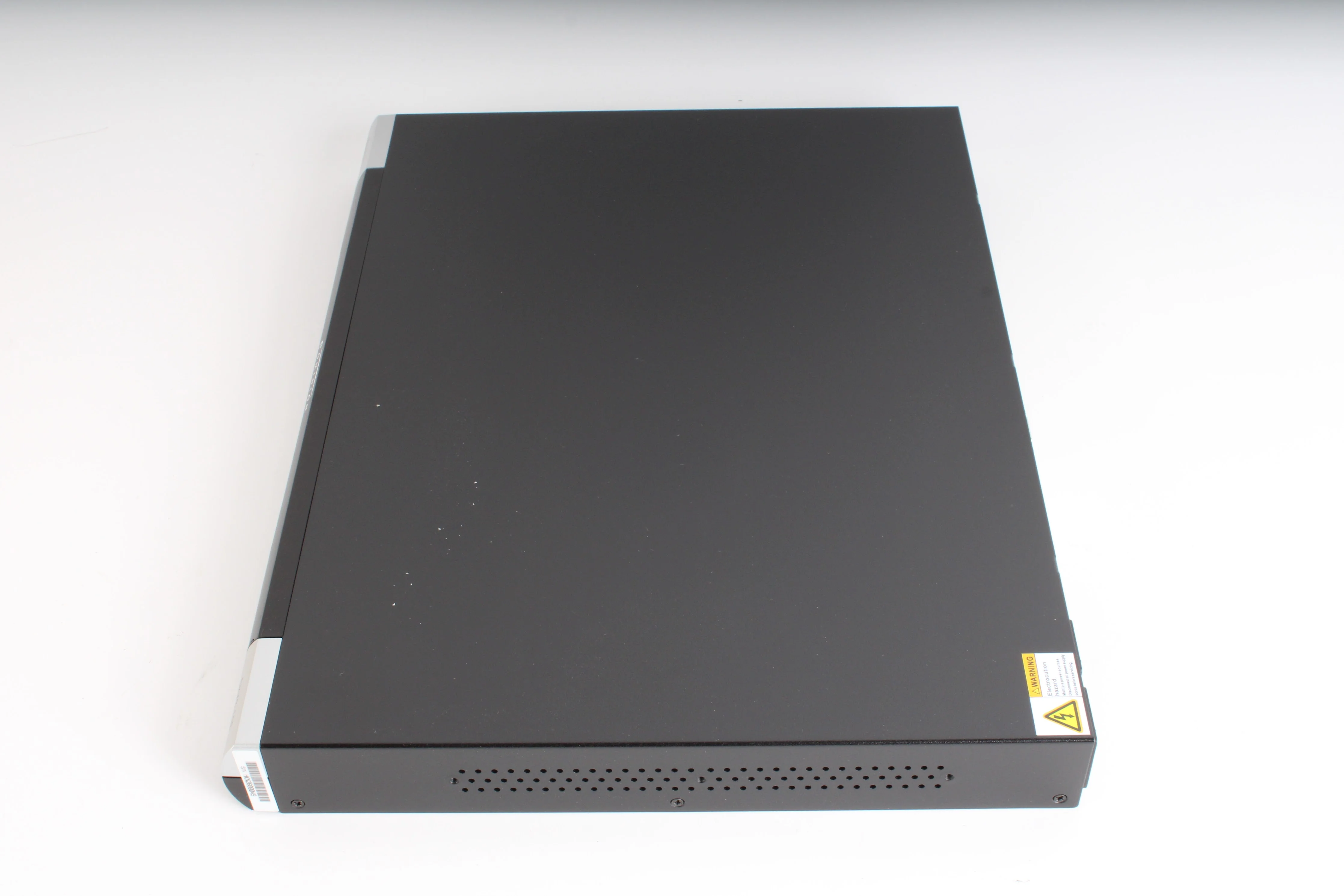 Raritan DKX3-108 Dominion KX III KVM Switchbox - New Open Box - Image 9