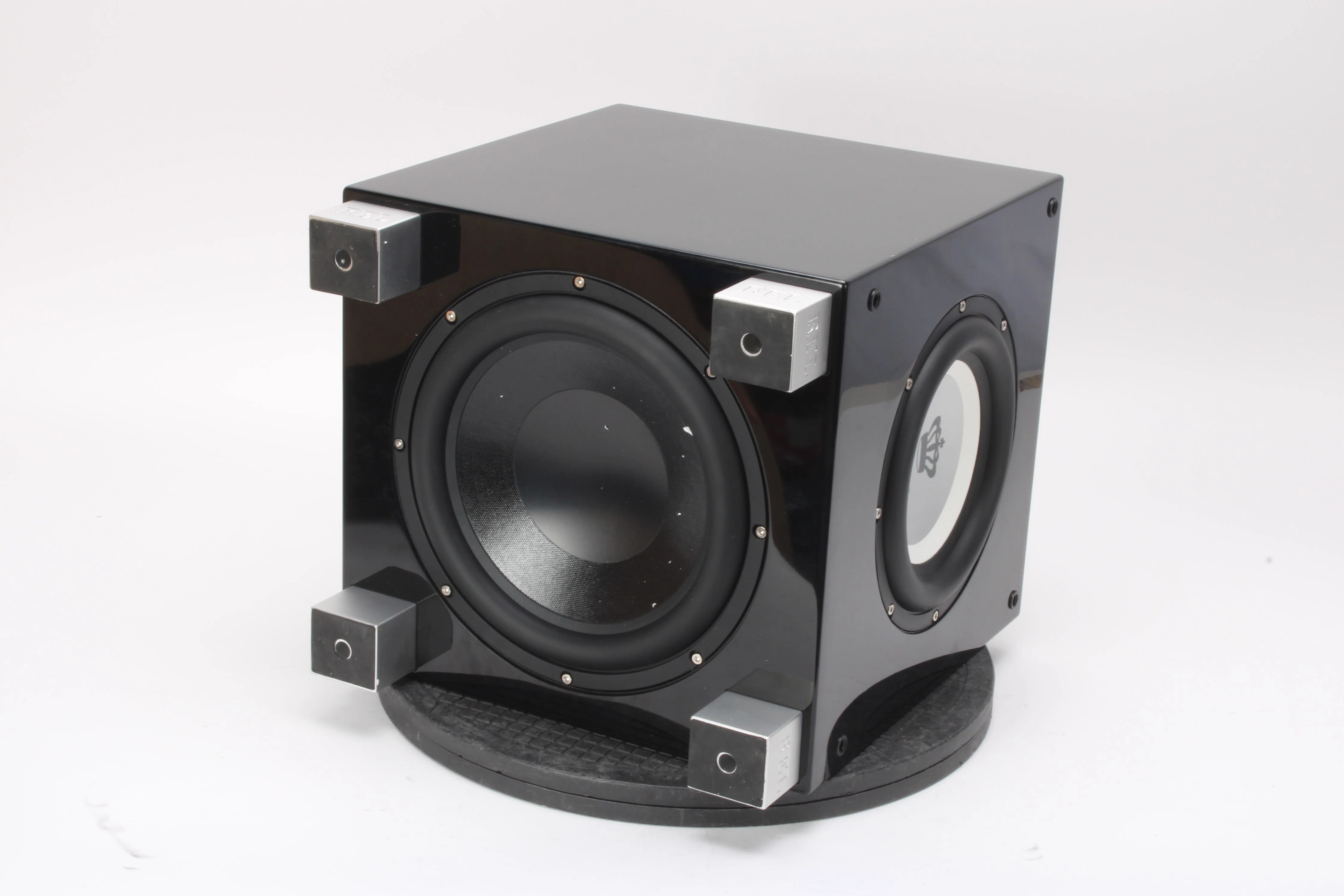 REL Acoustics T/7i 400 Watt Home Theater Subwoofer With Grill - Black - Image 9