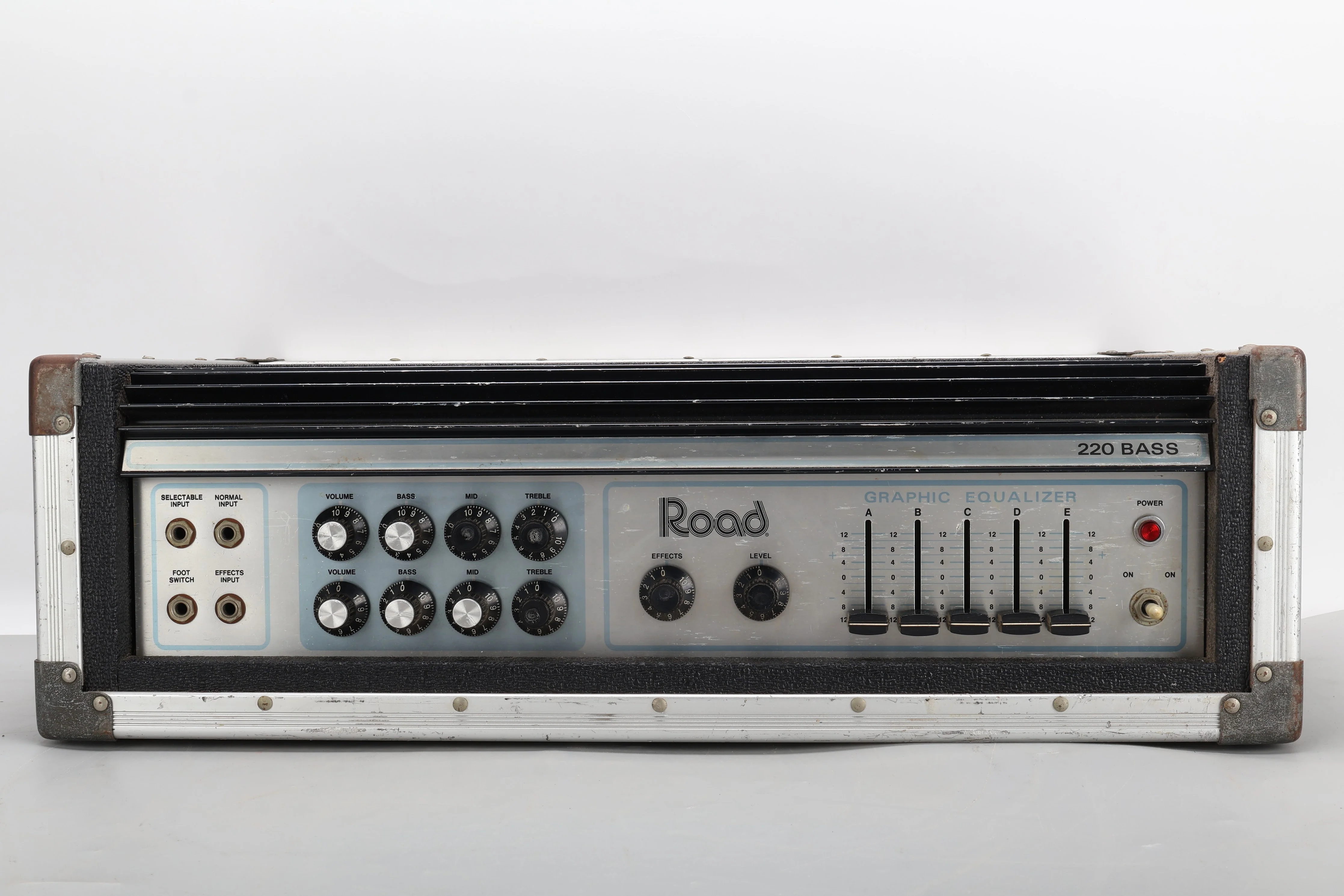 Road 220 Bass Amplifier Head - Grade D - Image 2