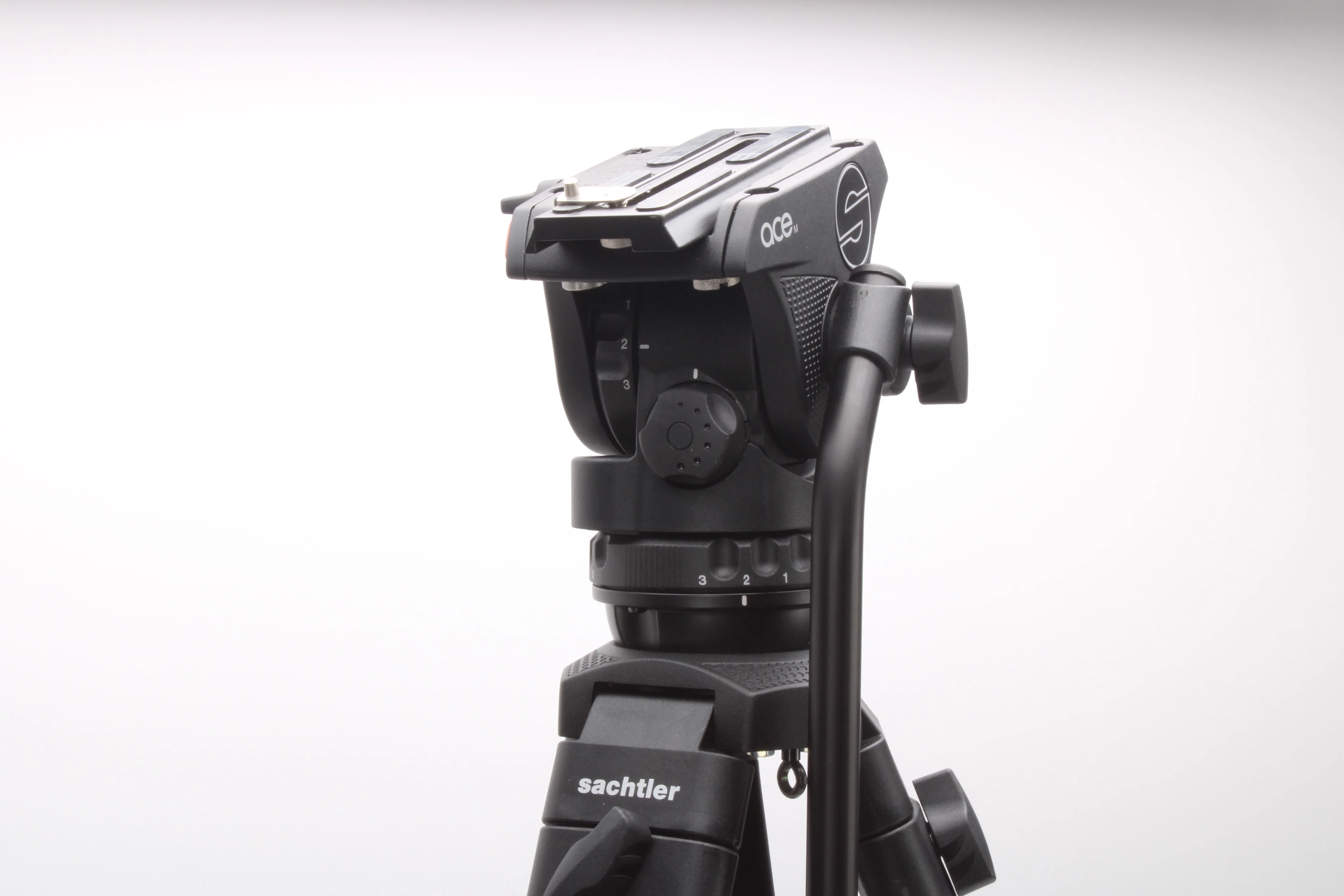Sachtler Ace XL MS 1018 Fluid Head and Tripod With Manual and Carrying Bag - Image 5