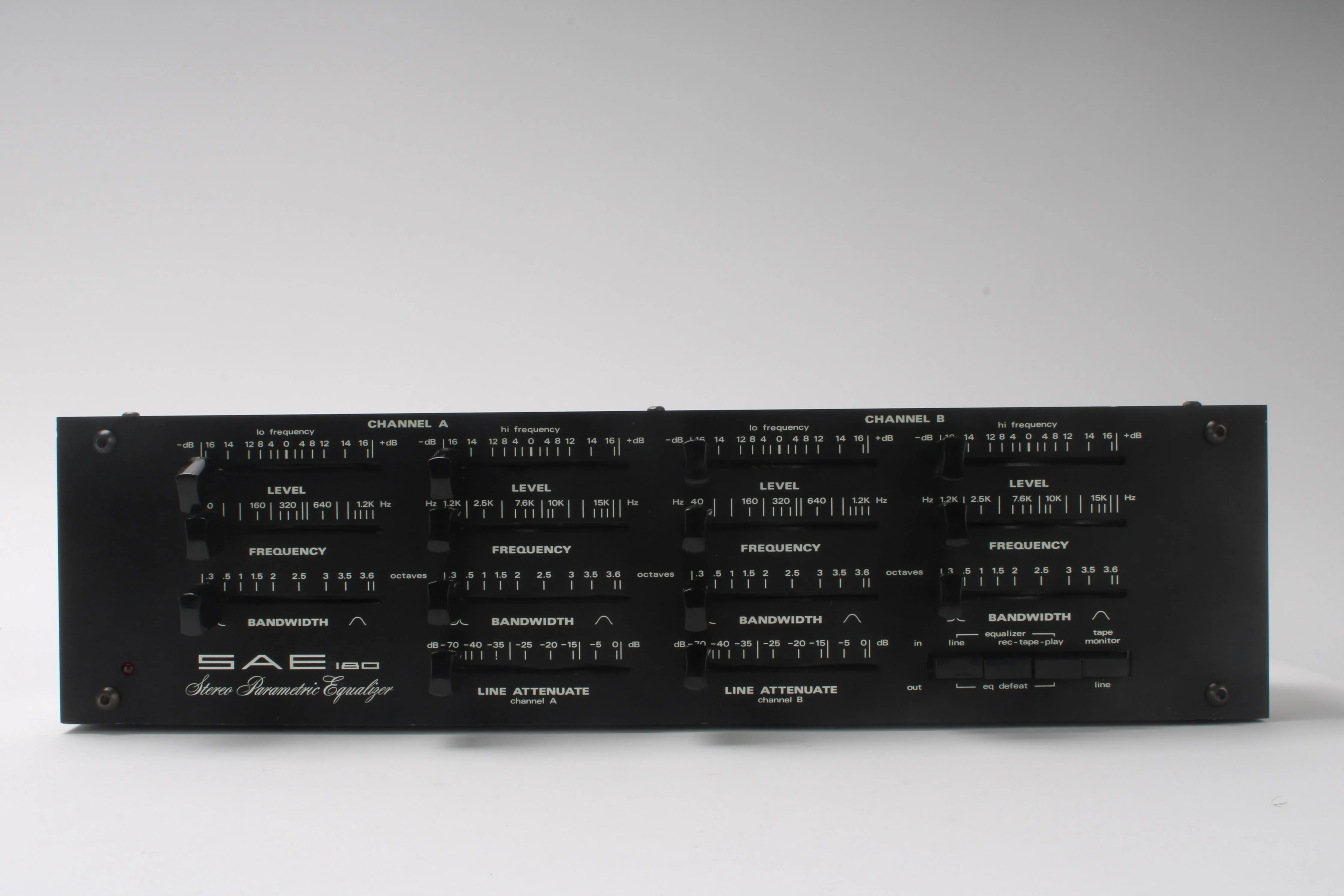 SAE 180 Stereo Parametric Equalizer - Image 2