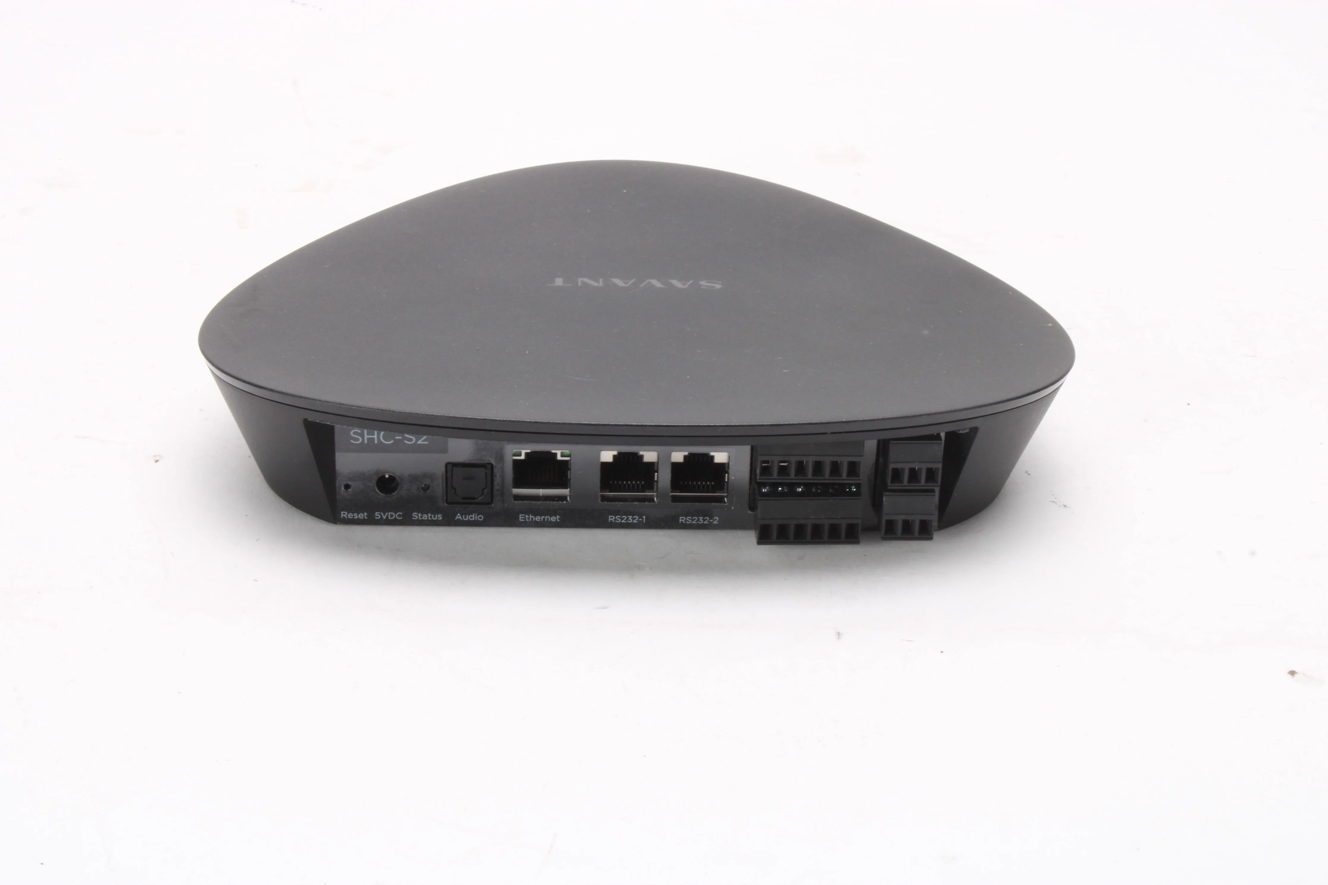 Savant SHC-S2-00 Savant Smart Host Hub W/ Power Supply and Foreign Adapters - Image 4