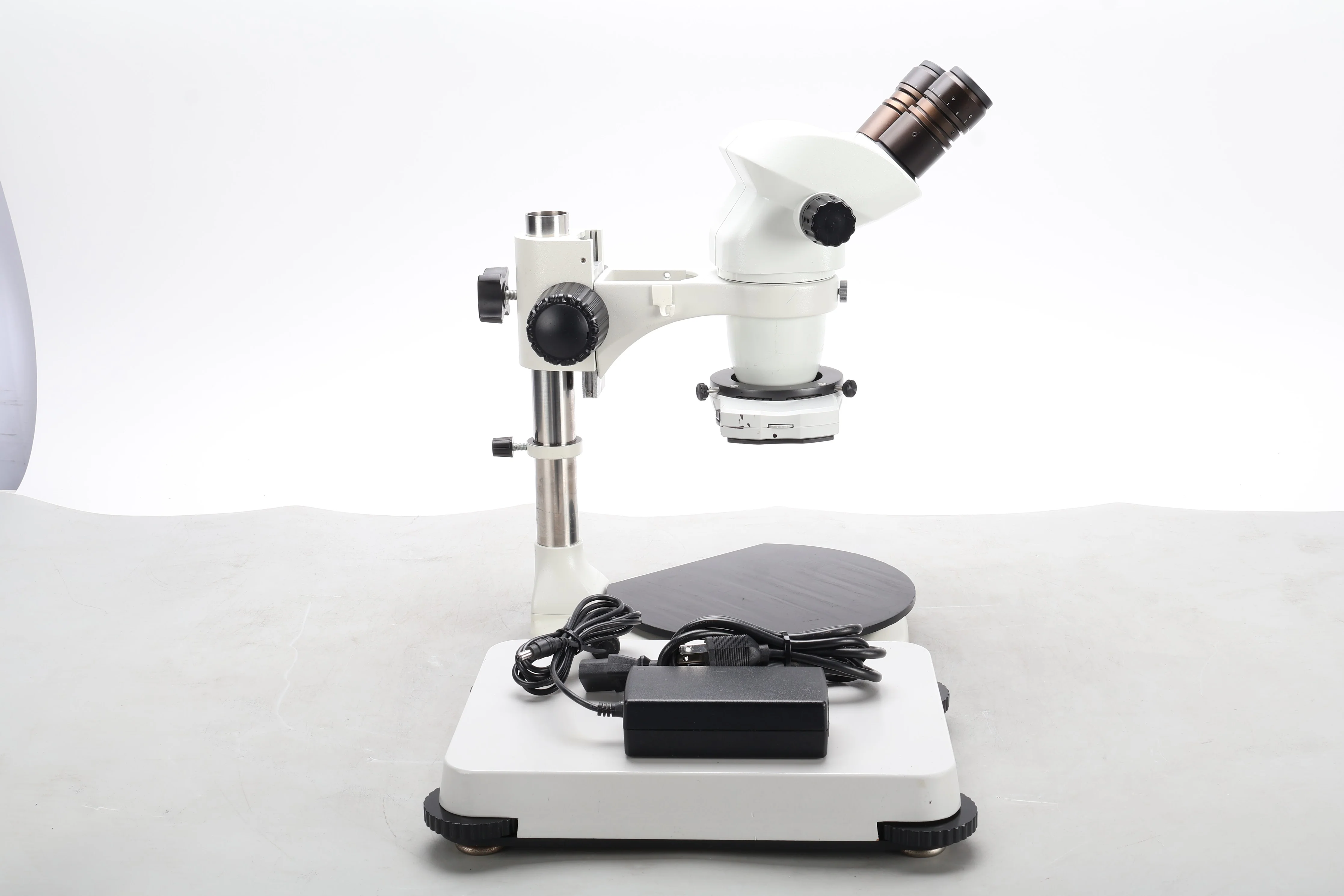 Scienscope SSZ-2 Stereo Zoom Binocular Microscope W/ 2x WF10/22 and Accessories - Image 2