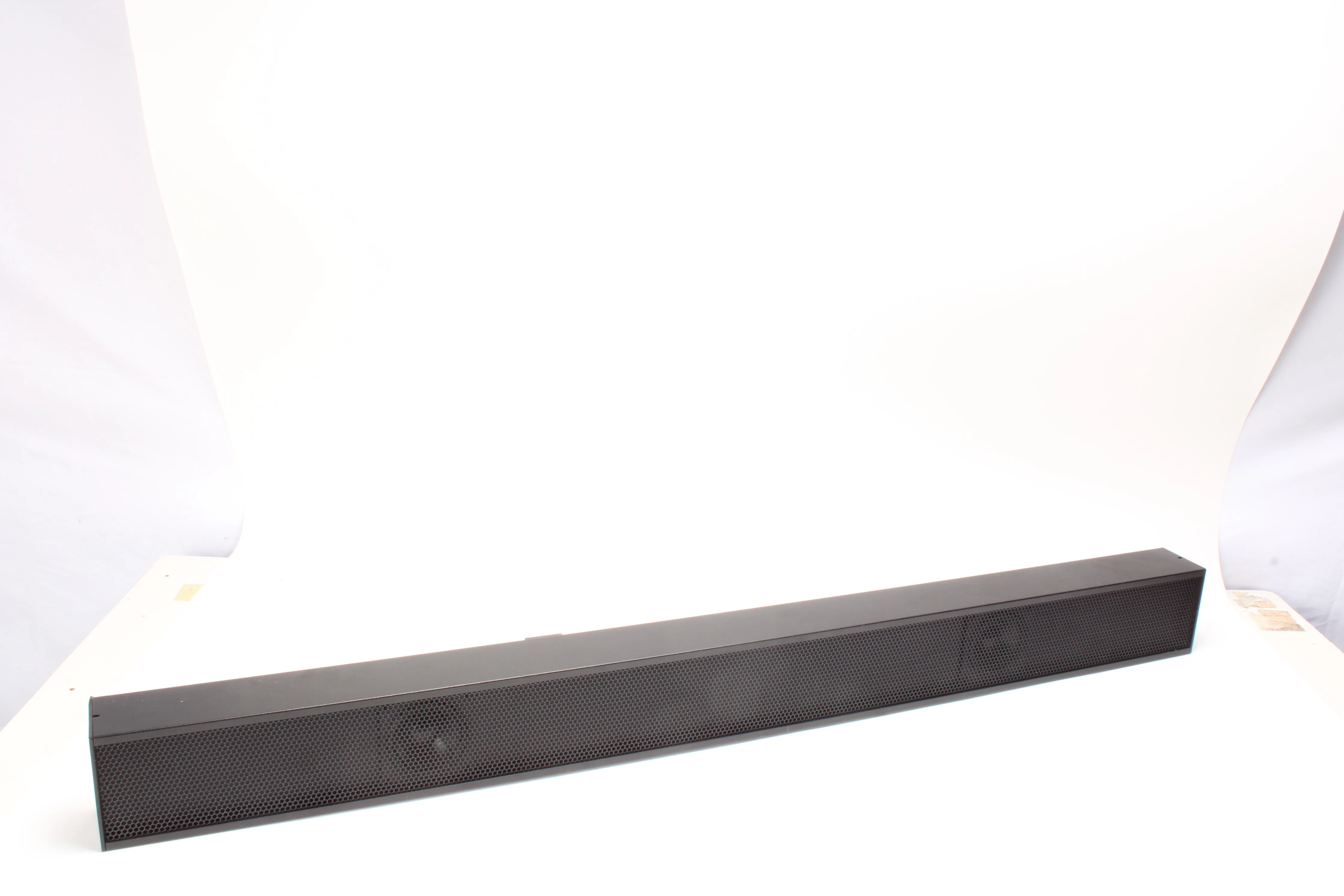 Seura SHD2-55 50W SoundBar for Shade Series 2 Outdoor TV's 55" - Image 4