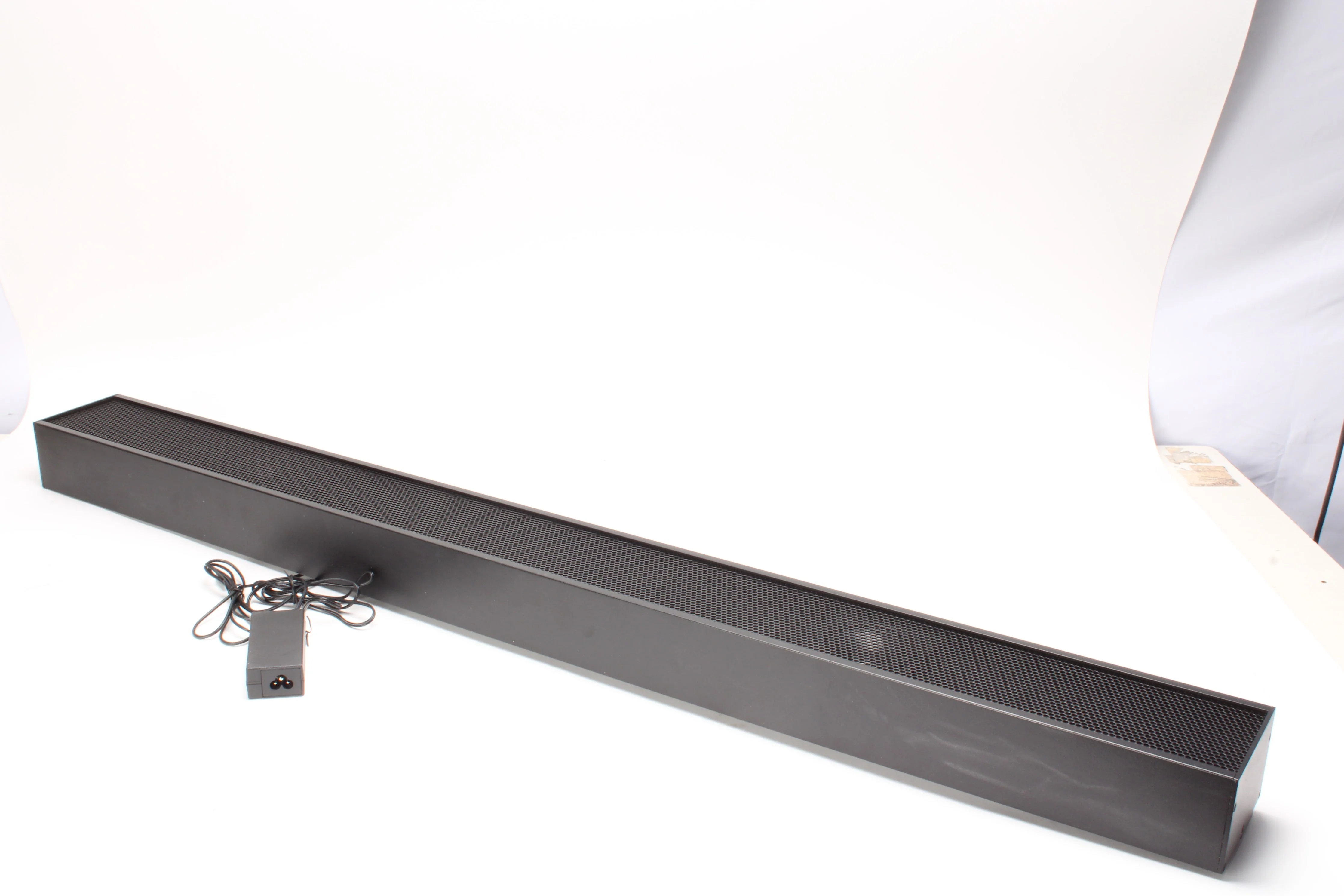 Seura SHD2-55 50W SoundBar for Shade Series 2 Outdoor TV's 55" - Image 6
