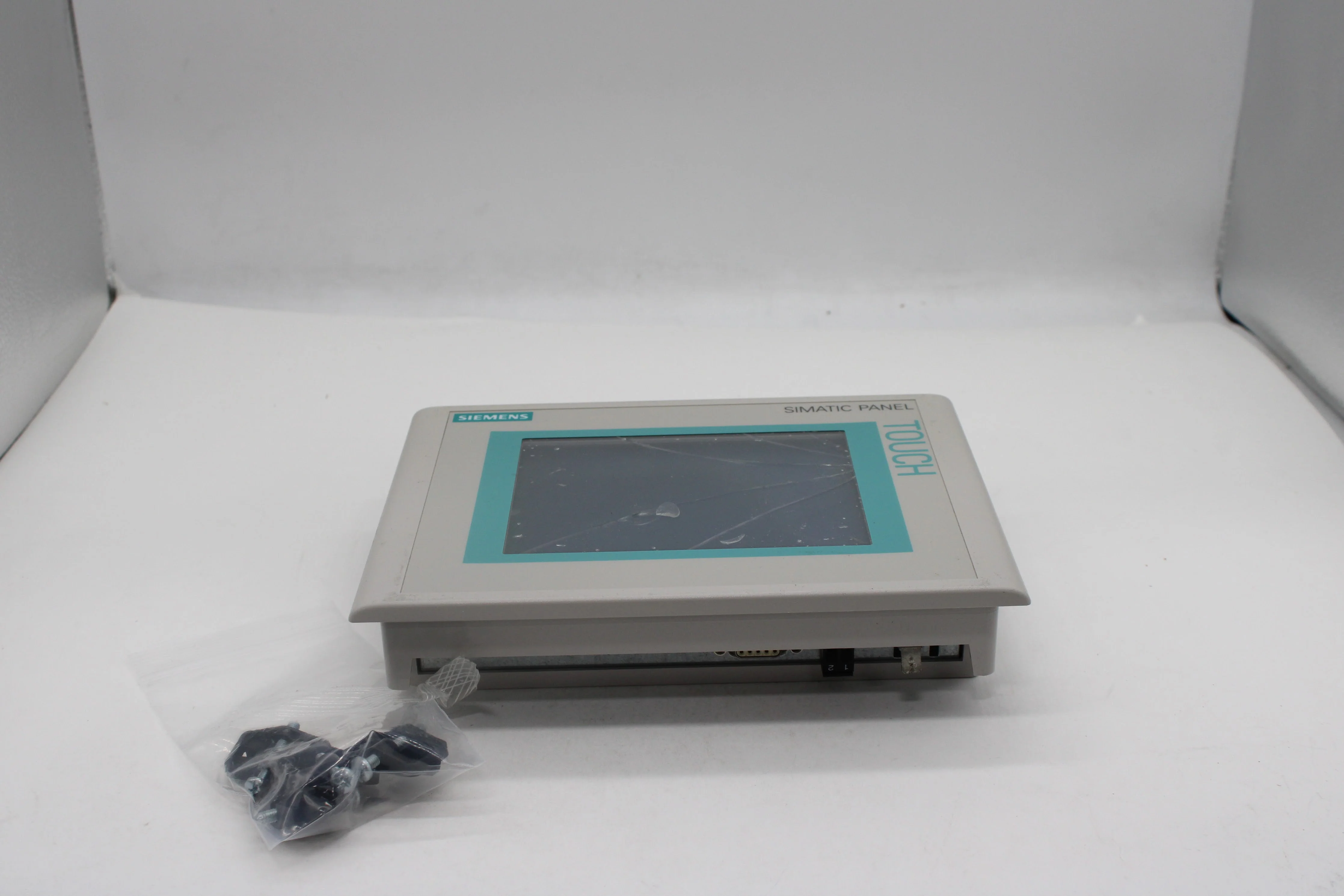 Siemens TP177 Industrial Touch Panel Micro 1P 6AV6 640-0CA11-0AX1 - AS IS