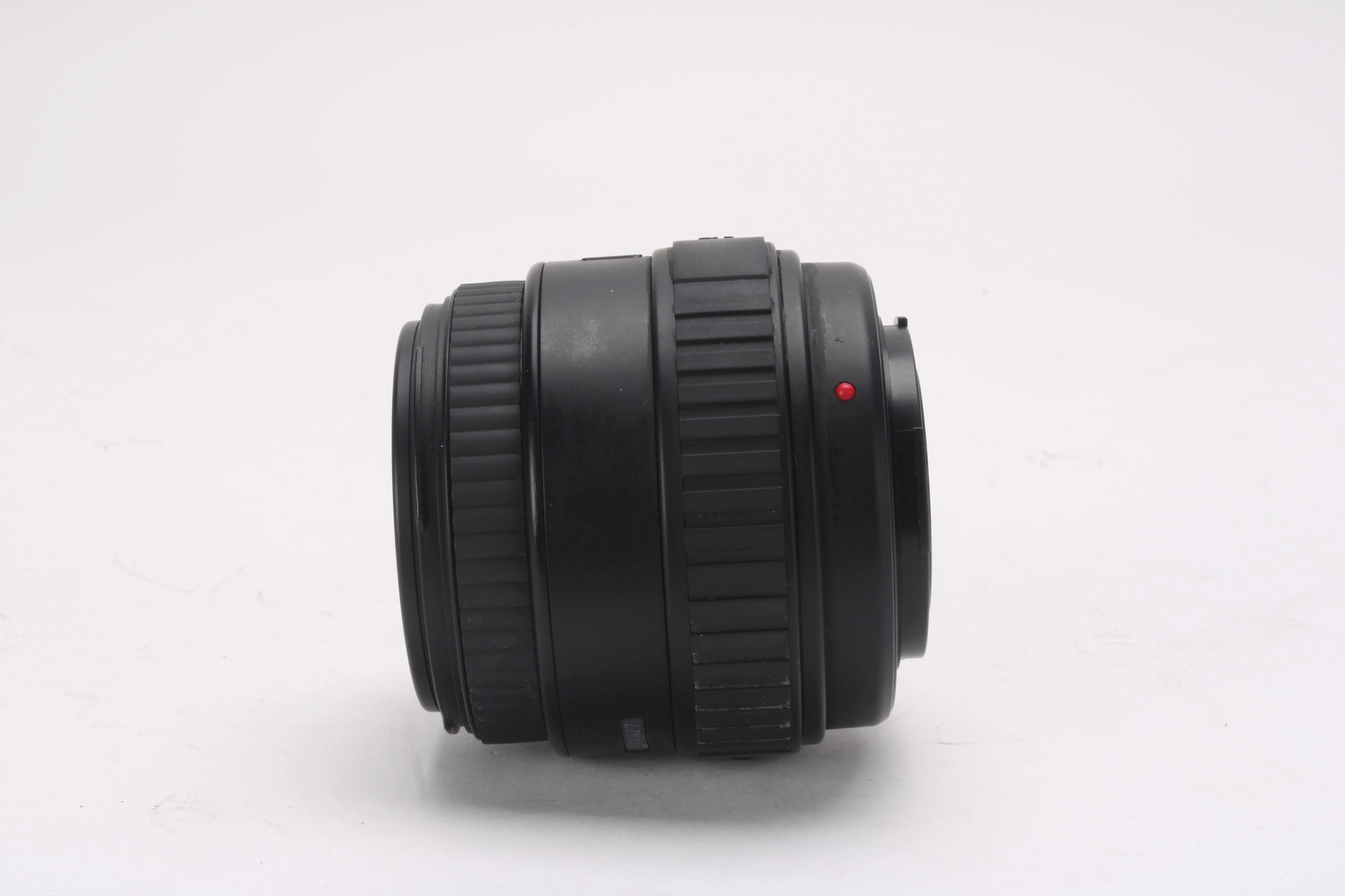 Sigma DL Zoom 35-80mm 1:4-5.6 52 Multi-Coated Lens - Image 2