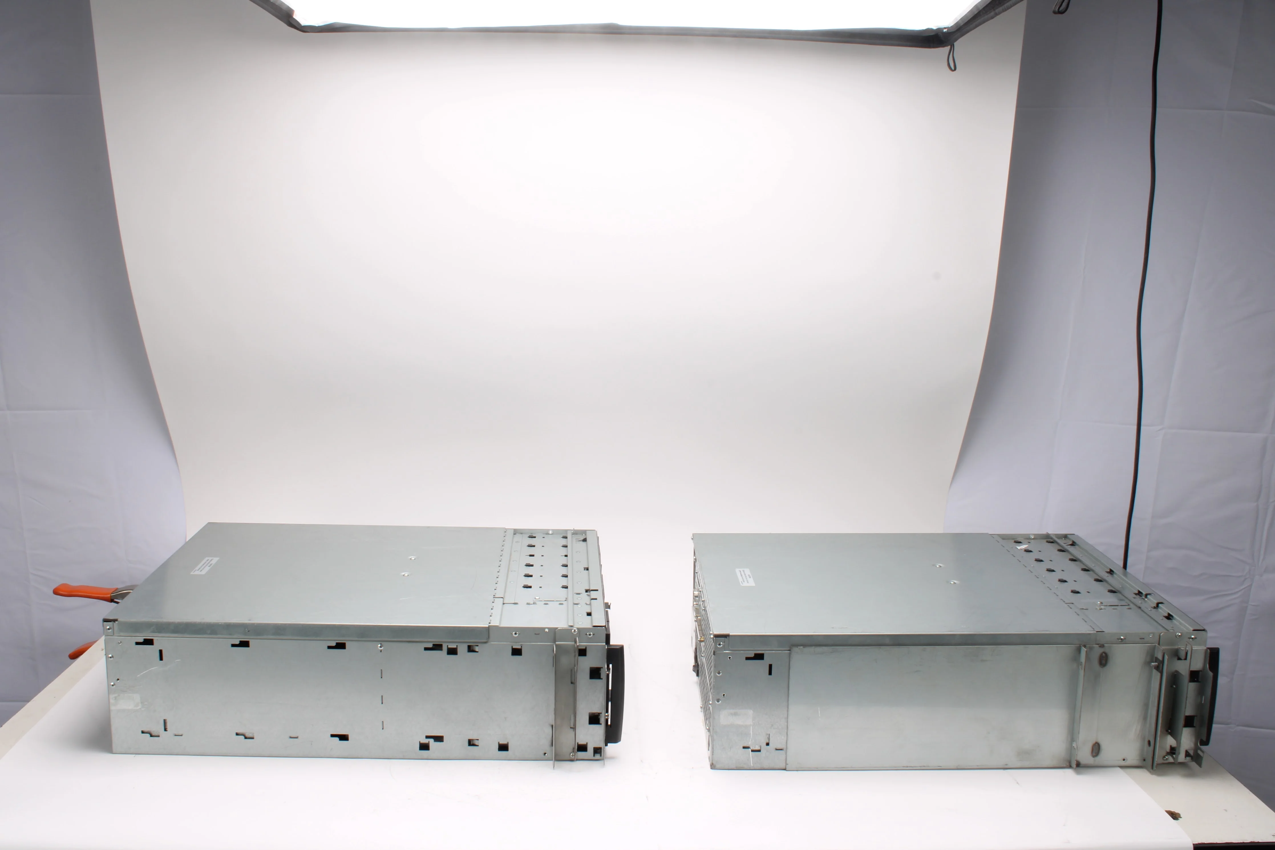 Silicon CMN A018 / CMN A019 Graphics Origin 200 Server Lot of 2 - Fair Condition - Image 4