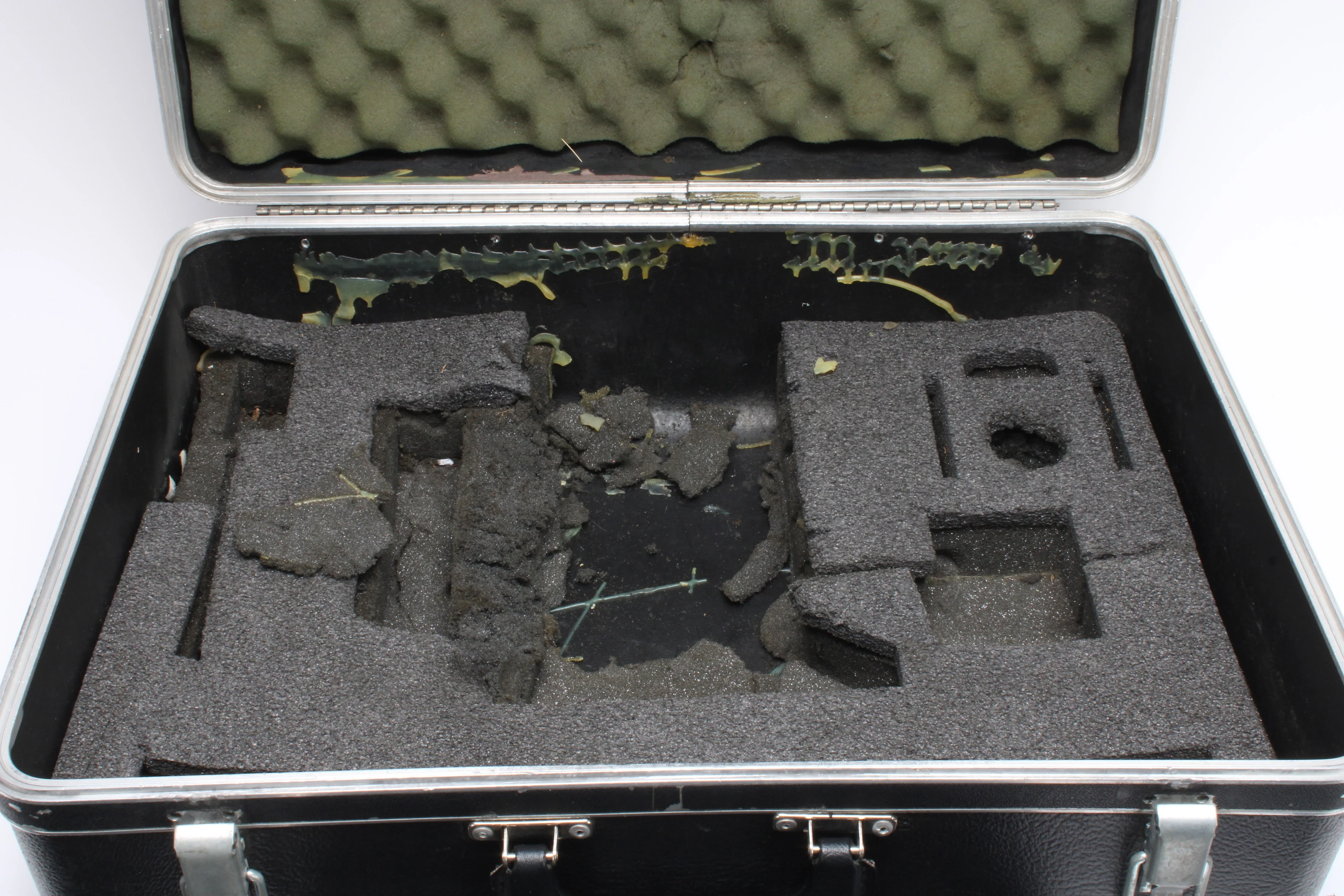 Sinar 4x5 Large Format Camera Kit With Case and Accessories - Image 2