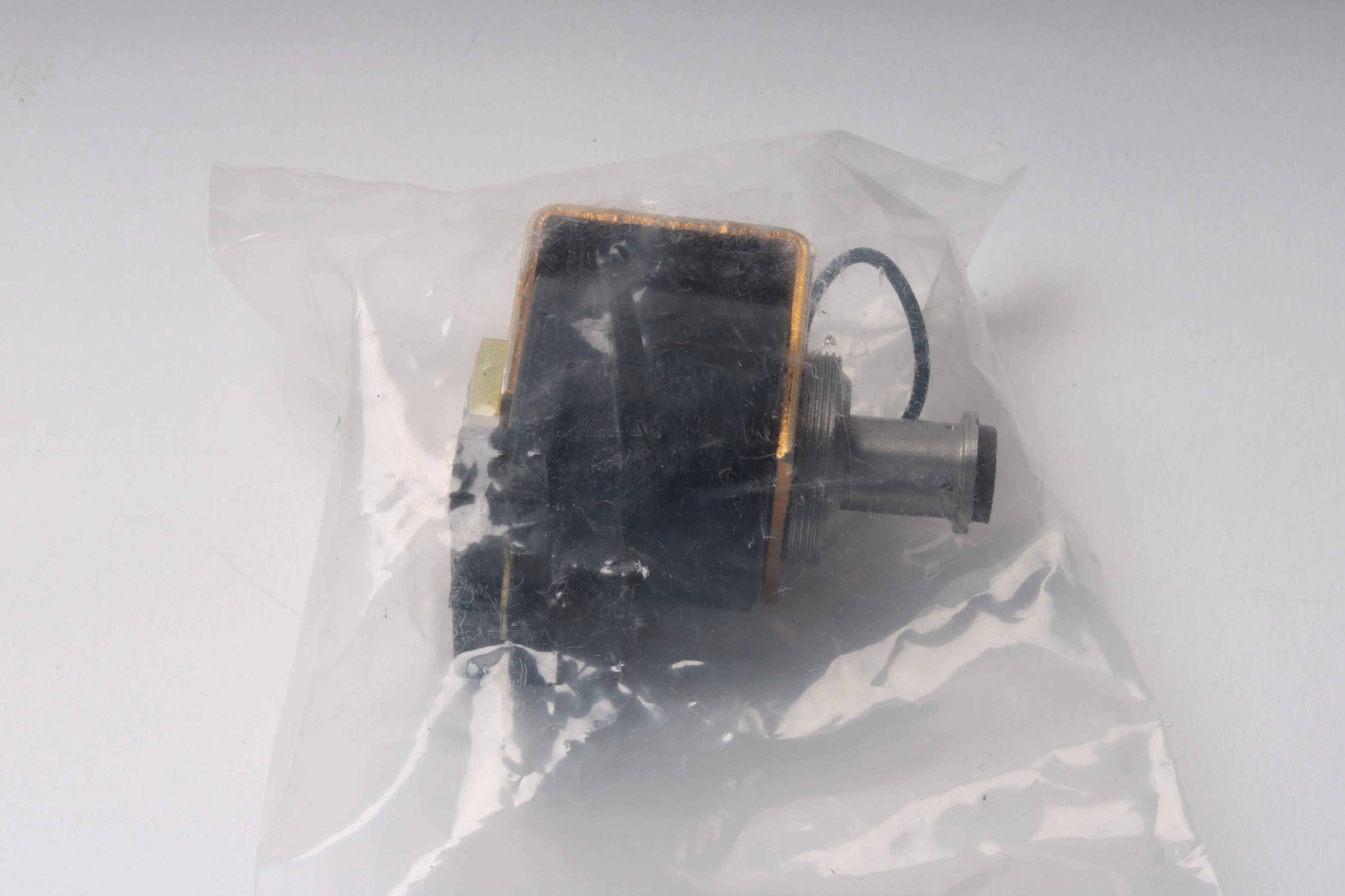Solenoid Solutions 2713X-A806-00 12VDC 8PSIG Under Seat, ORIF 359, Watts: 11 NEW - Image 5