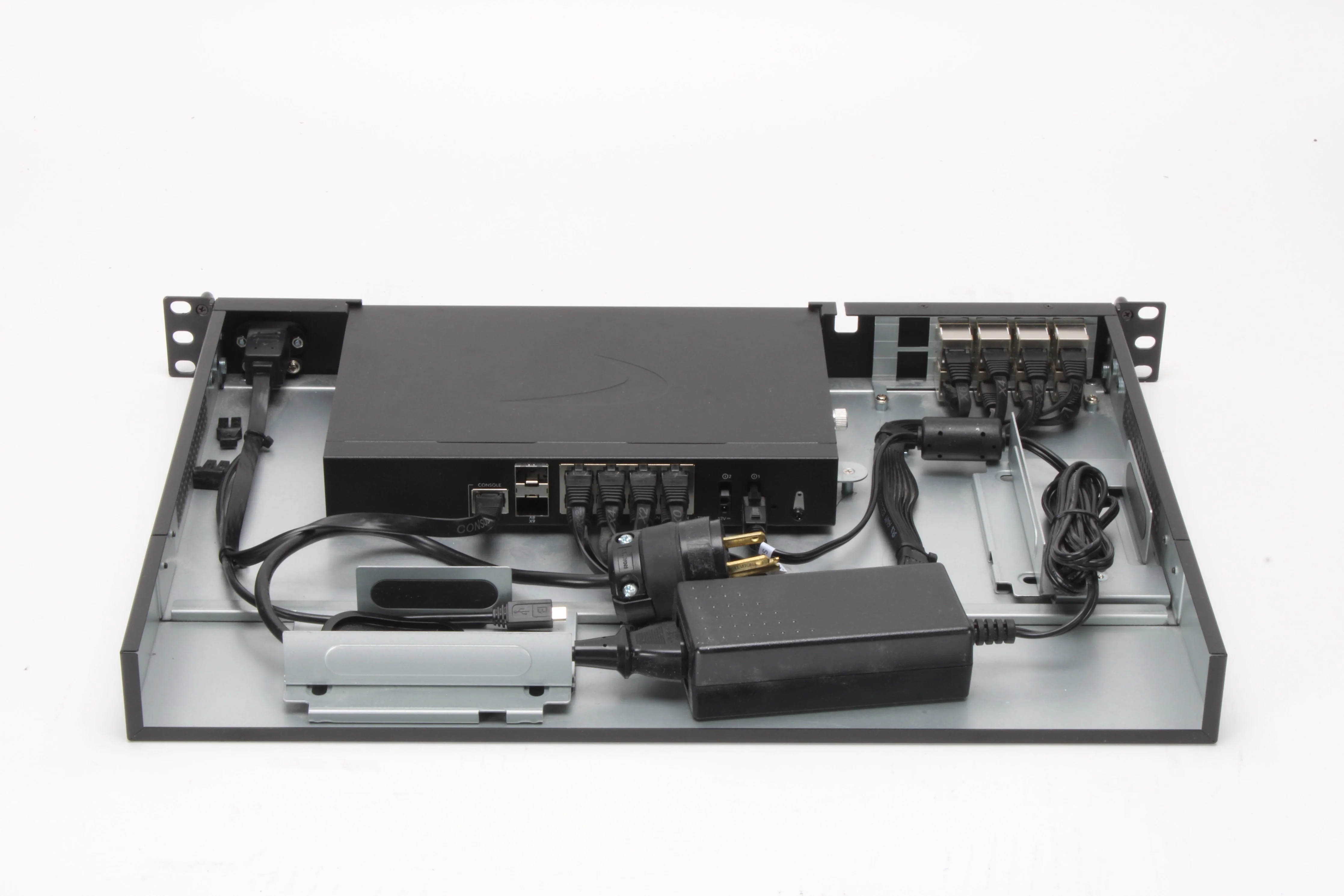 Sonicwall 670 Firewall With Rack Mount Kit and Power Supply - AS IS - Image 3